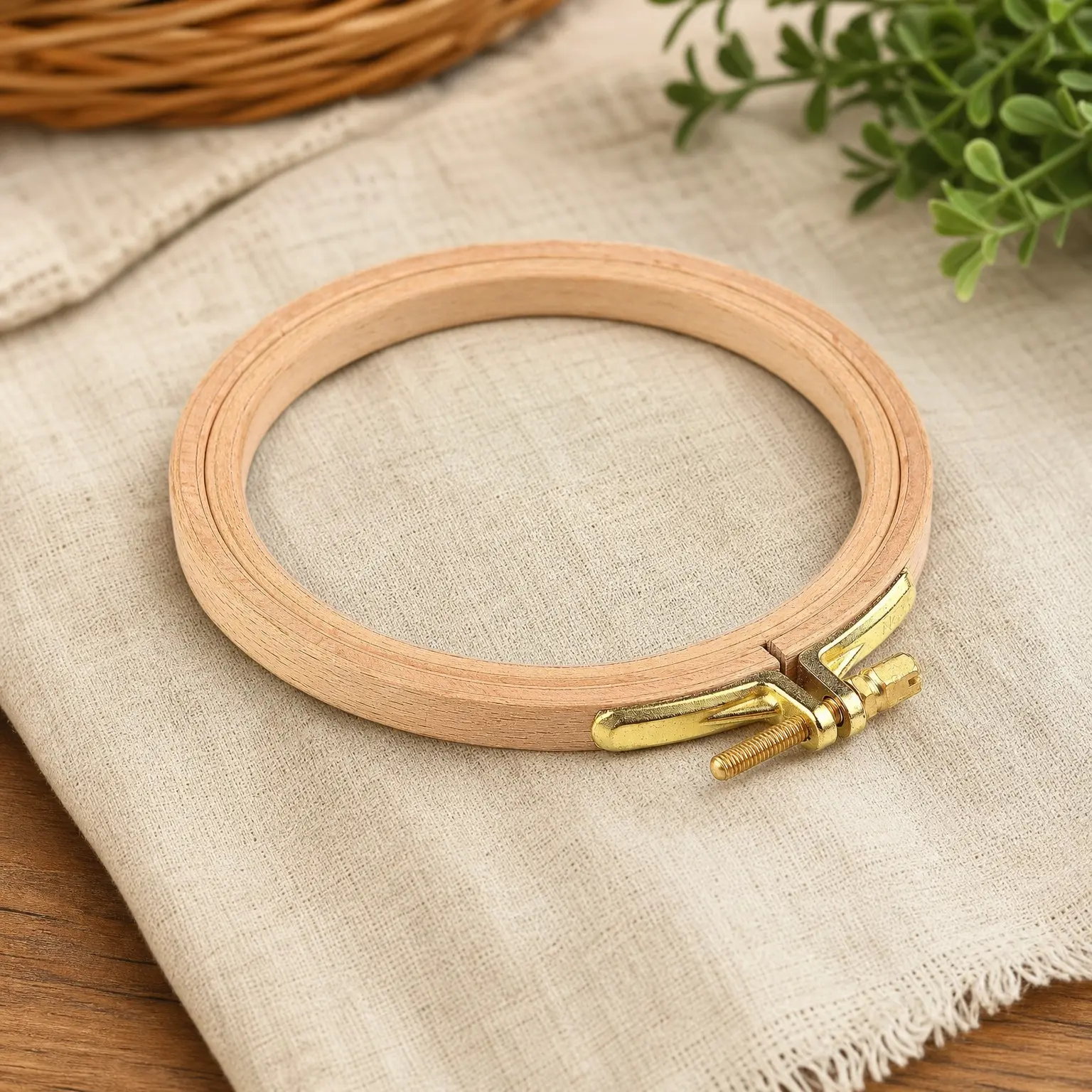 Premium Beech Wood Embroidery Hoop Set - 4, 5 & 6 Inch (One of Each), Gold Clasp, 8mm/0.3 inch ThickGift