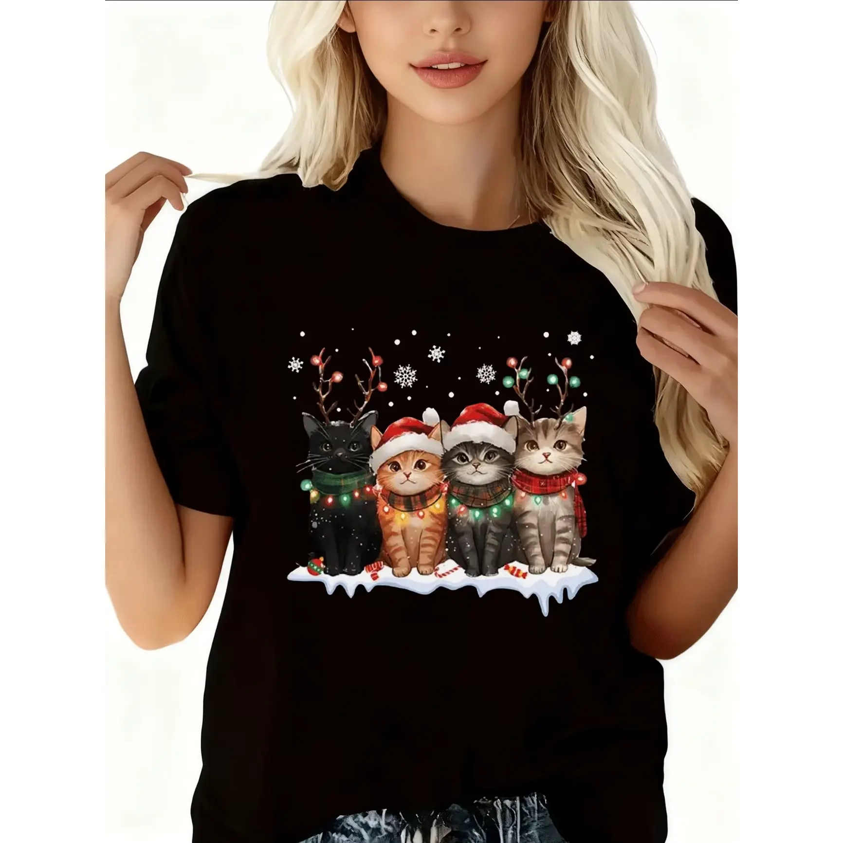 Women's Oversized Comfort Cotton Crew Neck Short Sleeve T-Shirt - Christmas Reindeer Snowflake Graphic Holiday Wear, Cute Winter Fashion Outfit, Xmas Gift For Lover