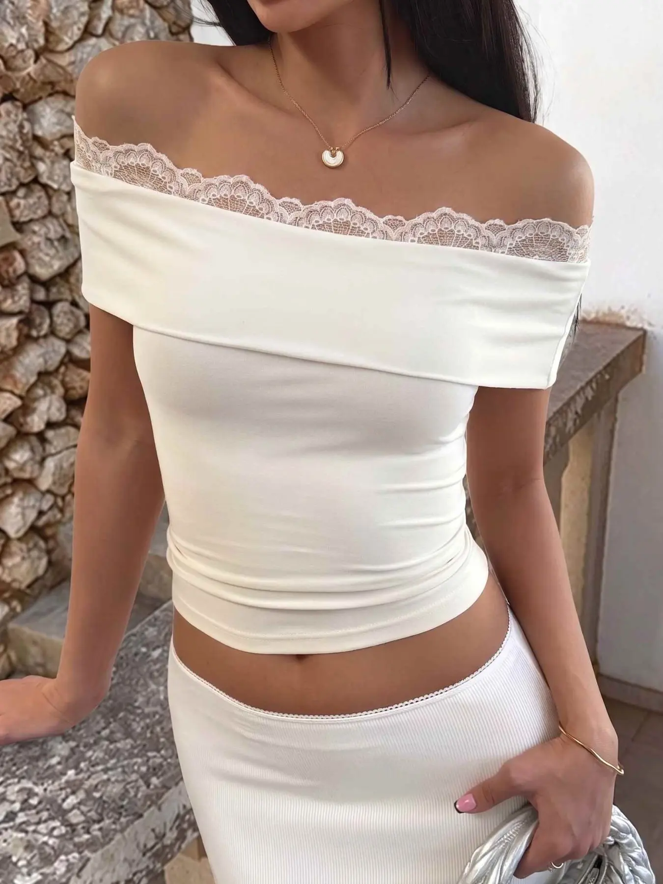 Women White Off Shoulder Lace Trim Top Elegant Foldover Neckline Short Sleeve Tee Slim Fit Stretchy Stretch Blouse Sexy Bardot Top Y2K Streetwear Going Out Shirt Summer Casual Chic Fashion Fitted Top Casual Elegant Classy