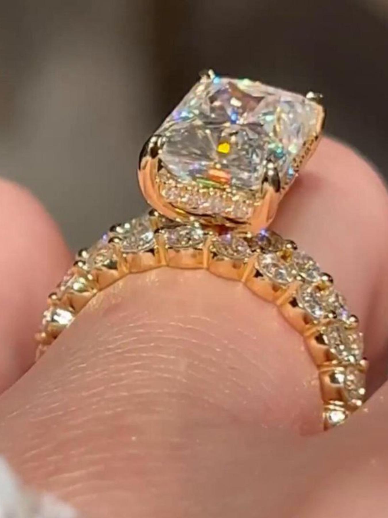 Elegant Women's Fashion Rings Set, Classic Style with Zirconia Decoration, Perfect for Valentine's Day, Weddings, Birthdays & More