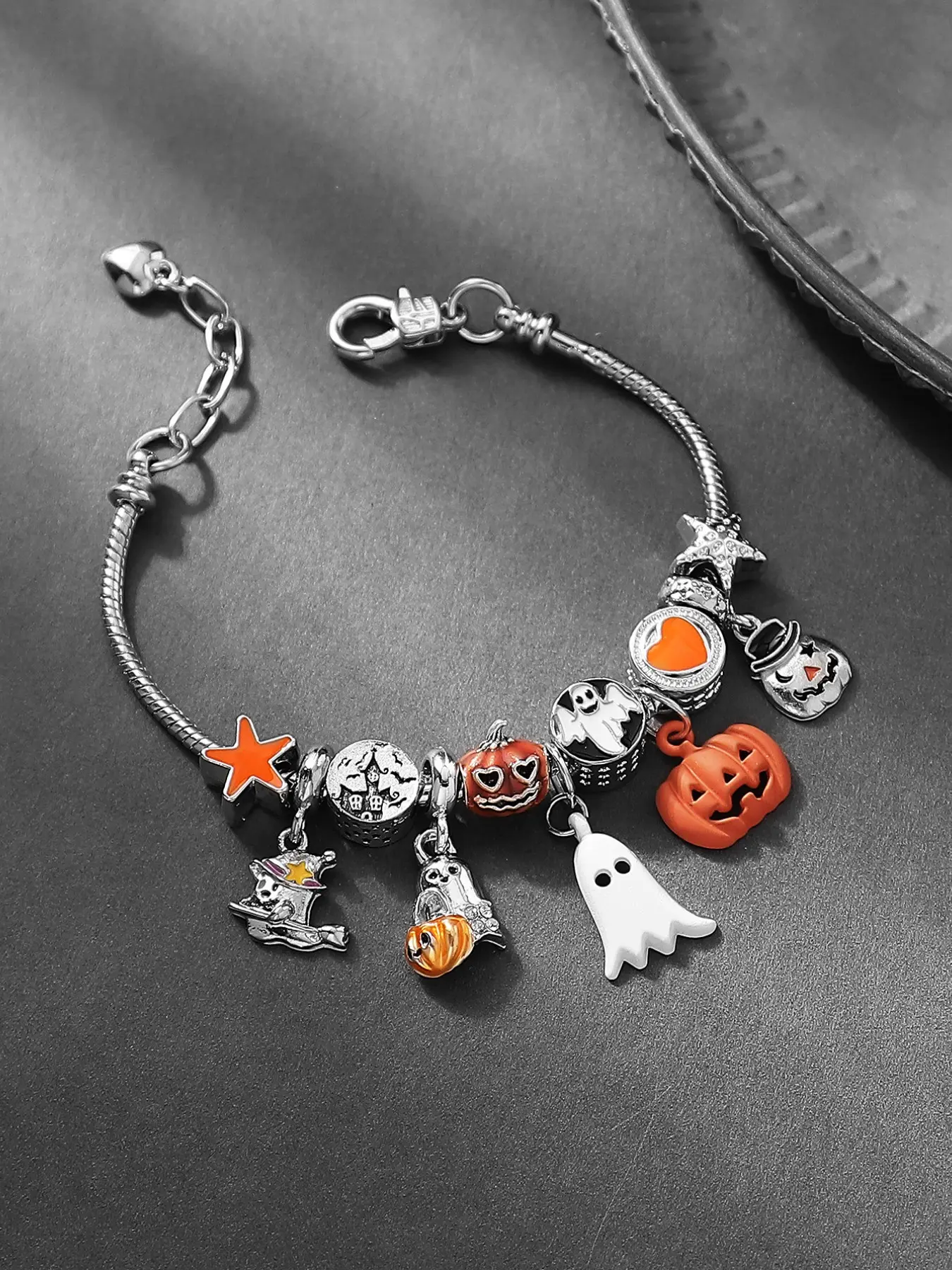 Halloween DIY Copper Bracelet, Adjustable Ghost Pumpkin Broom Pendant, Perfect Gift for Parties & Events, Women's Fashion Accessory