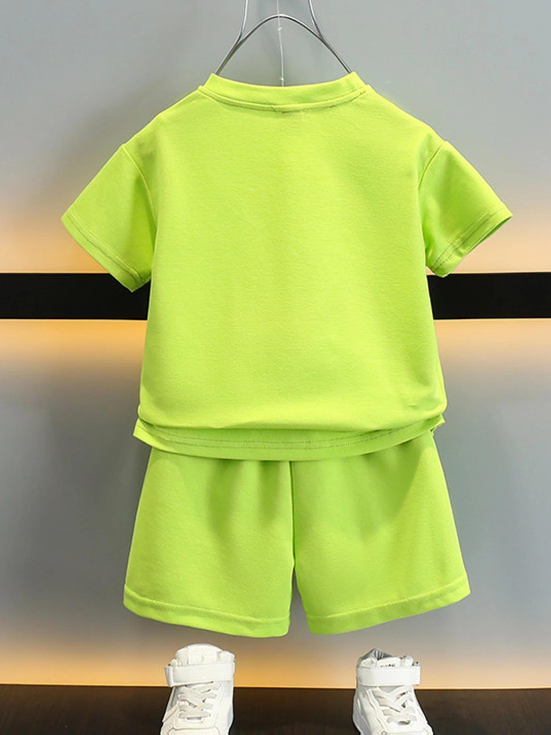 Boys Summer 2pcs Outfit 3D Bear Decor Fluorescent Green Breathable SkinFriendly Fabric Outdoor Play Daily Wear