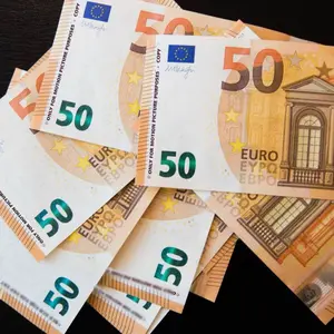 100pcs Euro Commemorative Coins, Euro Props, Gift Items, Floral Decorations, Paper Decorations, Collectible Ornaments, Home Décor, Prank Fake Euros