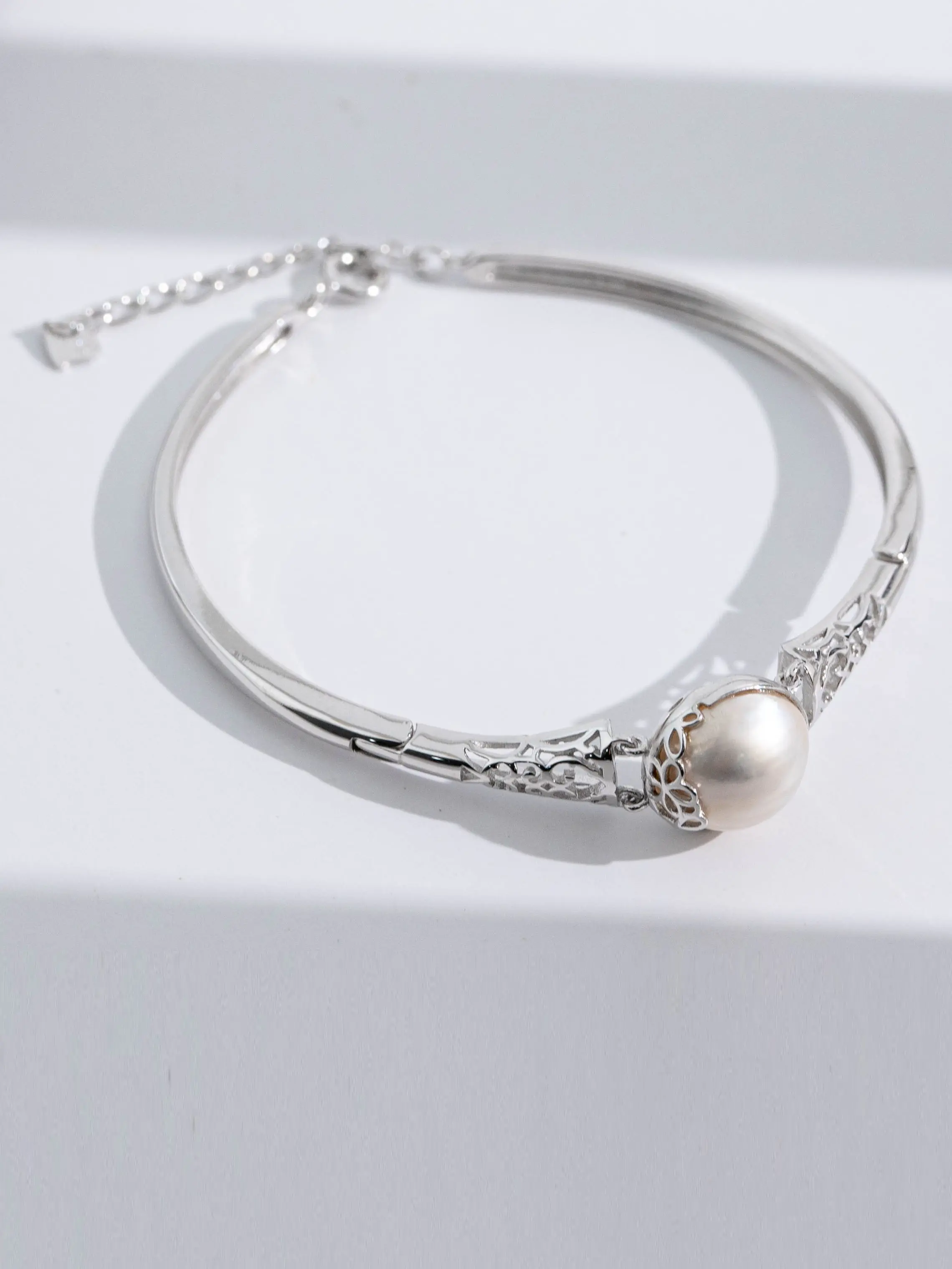 Seafood Australian Pearl Bracelet 11-12mm, Semi-Circular Shape, Slight Imperfections, S925 Silver Color, Model Sy13173