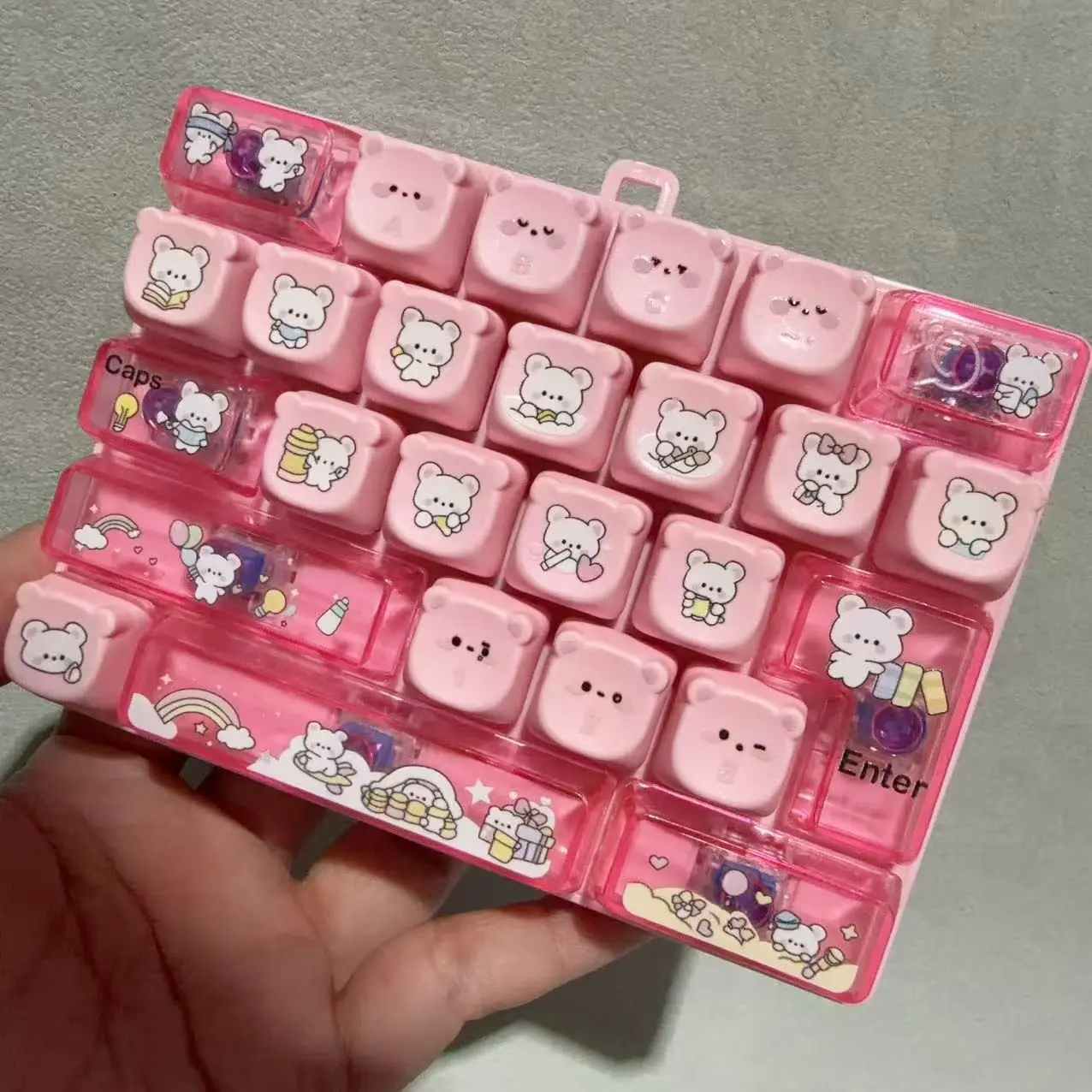 Adorable Bear Head 26-Key Stress Relief Keyboard Toy Keychain, Large Mood Booster Press-Play Keyboard, Fun and Relaxing Accessory