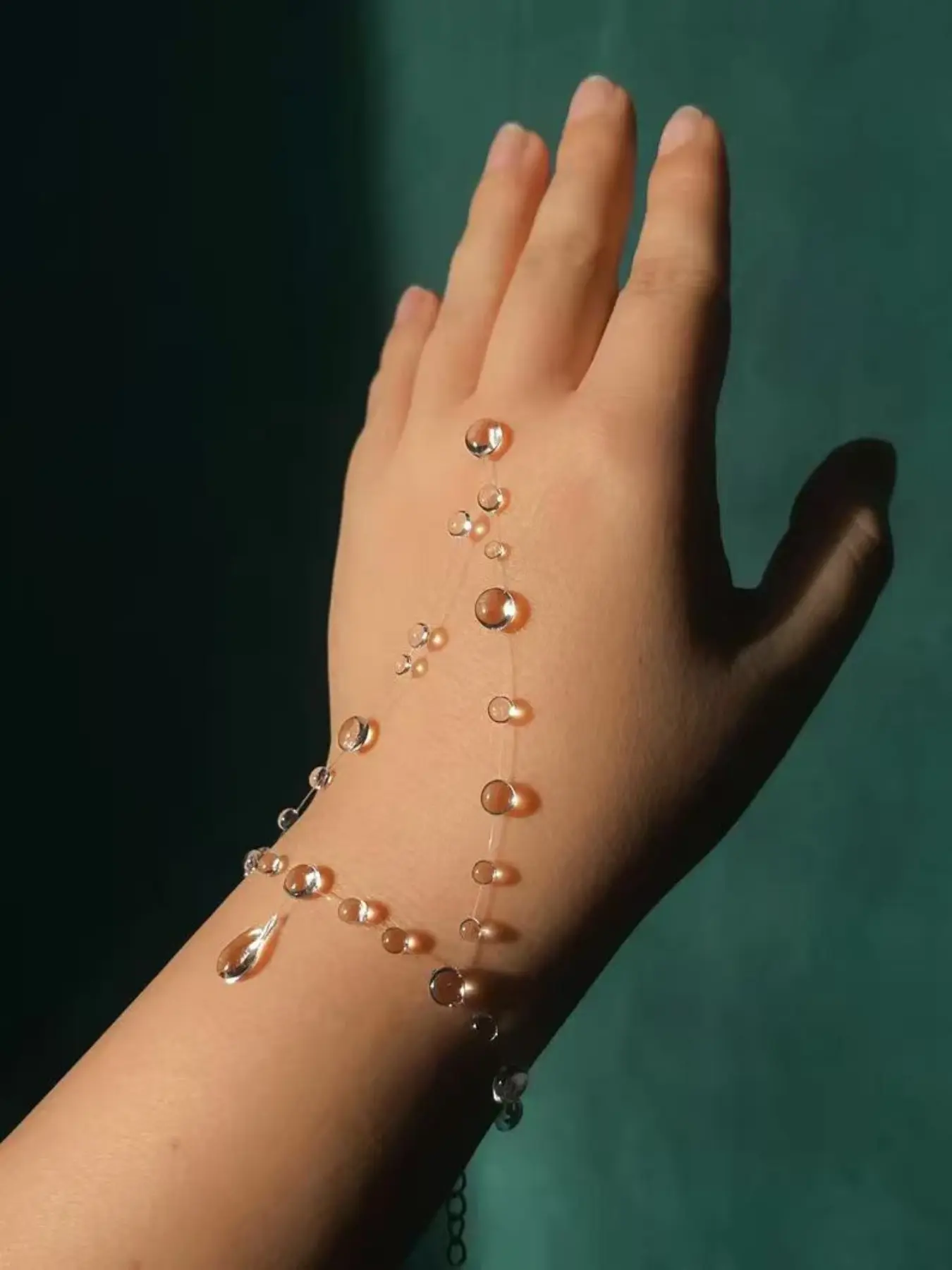 Women's Fashion Bracelet, Sterling Silver Double Layer Invisible Wire Slave Hand Chain Bracelet Graduated Multi-Size Clear Water Drop Transparent Crystal Beads Quiet Luxury Neutral Lightweight Stackable Fairy Delicate Wedding Bridal Statement Wrist-To-Fin
