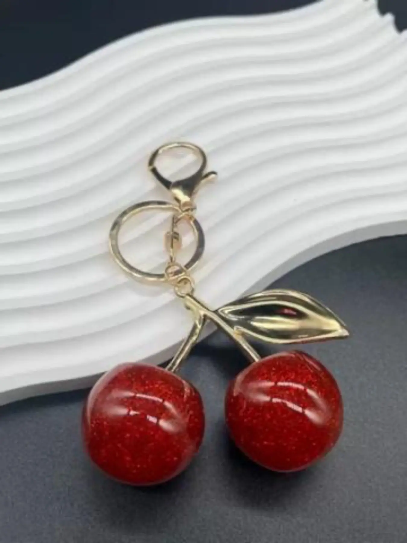 New Cherry Shaped Pendant 1pc Sparkling Resin Crystal Keychain Charm Handbag Accessories for Women