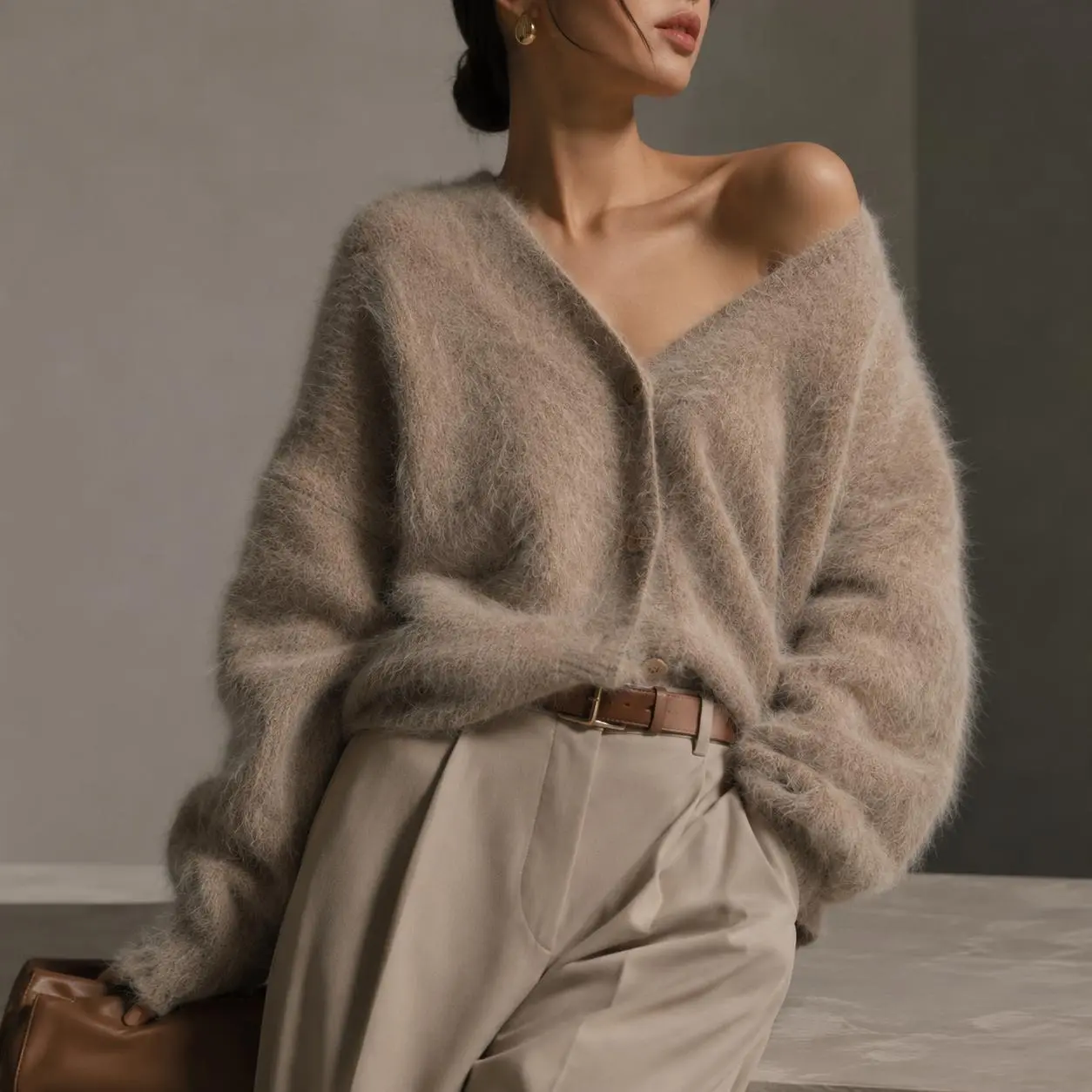Women’s Fuzzy Oversized V-Neck Button-Down Long-Sleeve Soft Plush Knit Cardigan Top, Cozy Loose-Fit Fall Winter Casual Jacket, Tops