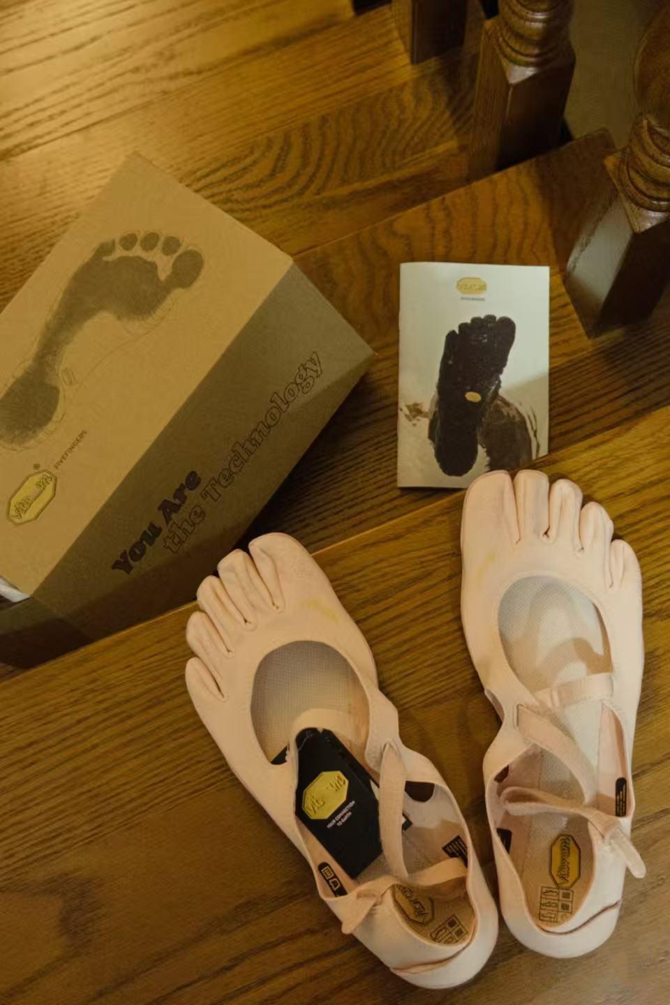 2026 Five-Toe Voga Shoes Plates Women's Sports Fitness Dance Toe-Separating Shoes Suitable for Running Fitnes Voga Plates Sports Outdoor blt flats Balance Breathable Technology