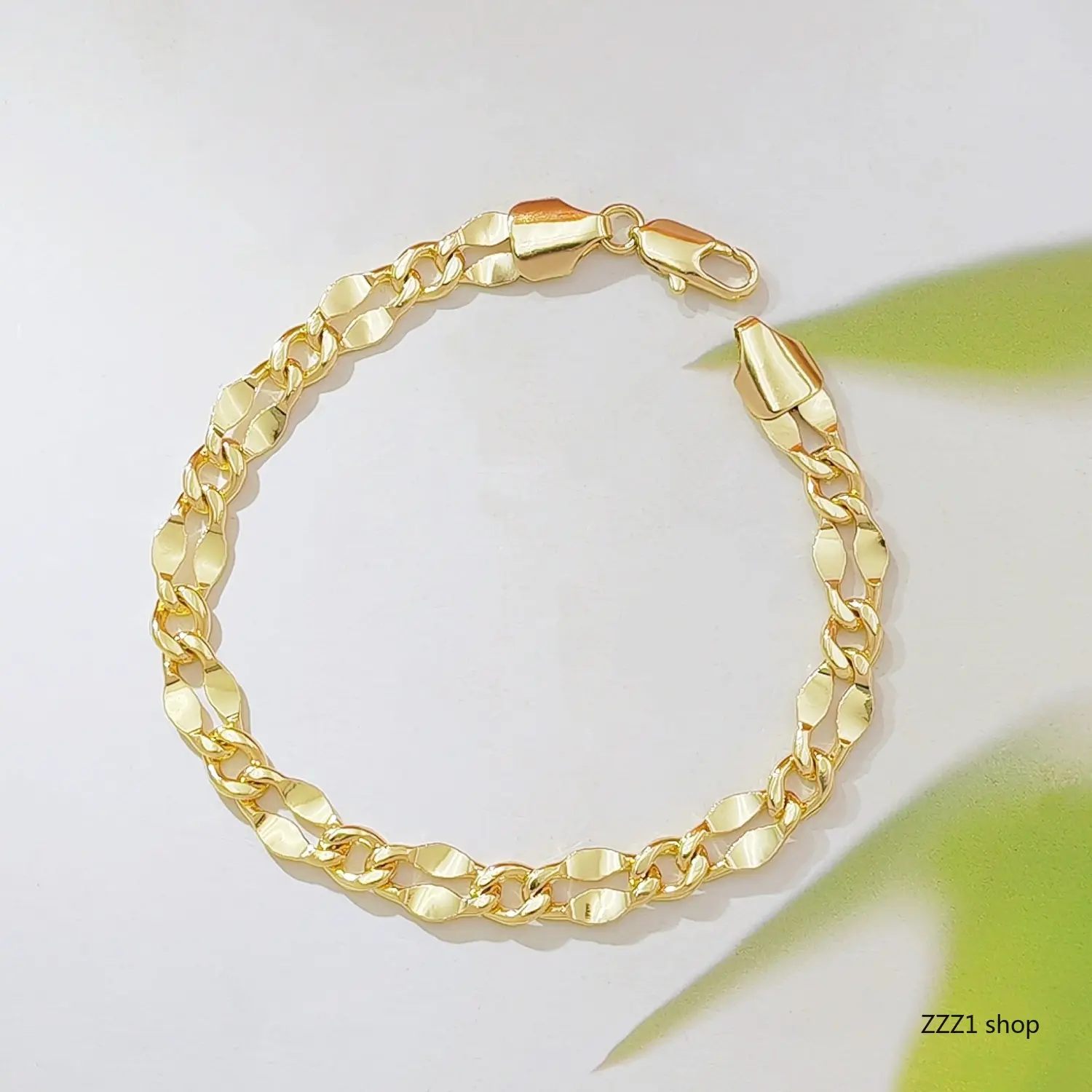 18K Gold-Plated Stainless Steel Figaro Chain Bracelet - Chunky Wrist Chain, Flat Link Texture, Unisex Sporty Sports Wristbands, Classic Design Jewelry, Birthday Gift, All-Season Accessory