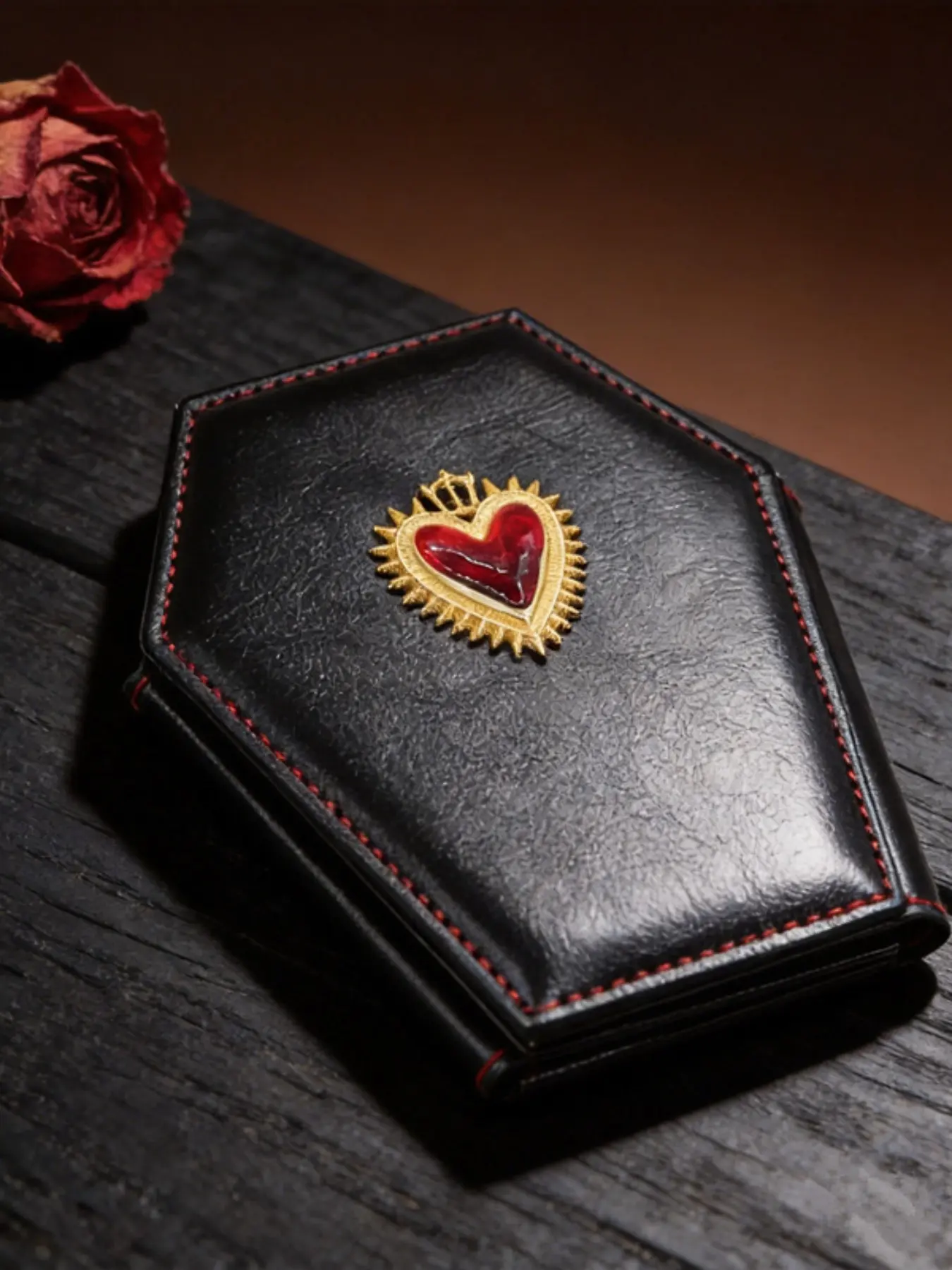 Gothic Style Coffin Shape Wallet, Stylish Wallet, Artificial Leather Sacred Heart Gemstone, Unique Design Accessory for Gothic Lovers
