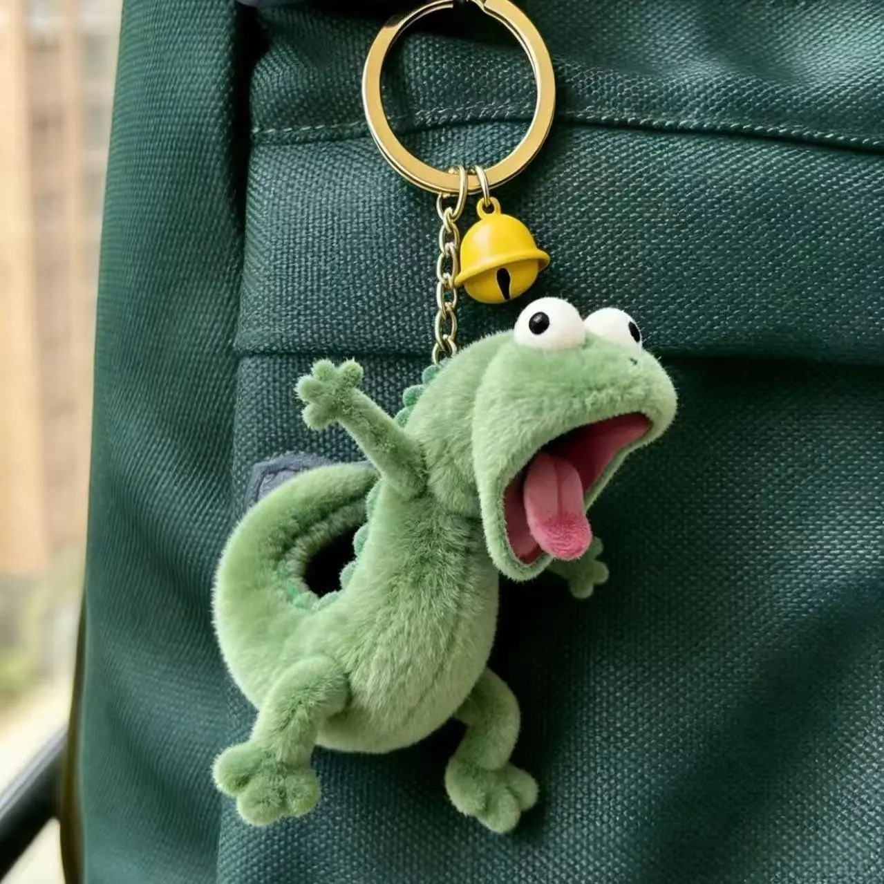 Cute Cartoon Lizard Keychain, Soft Plush Toy, 3D Design, Perfect Gift for Friends, Unique Accessory, Fun and Whimsical Decoration