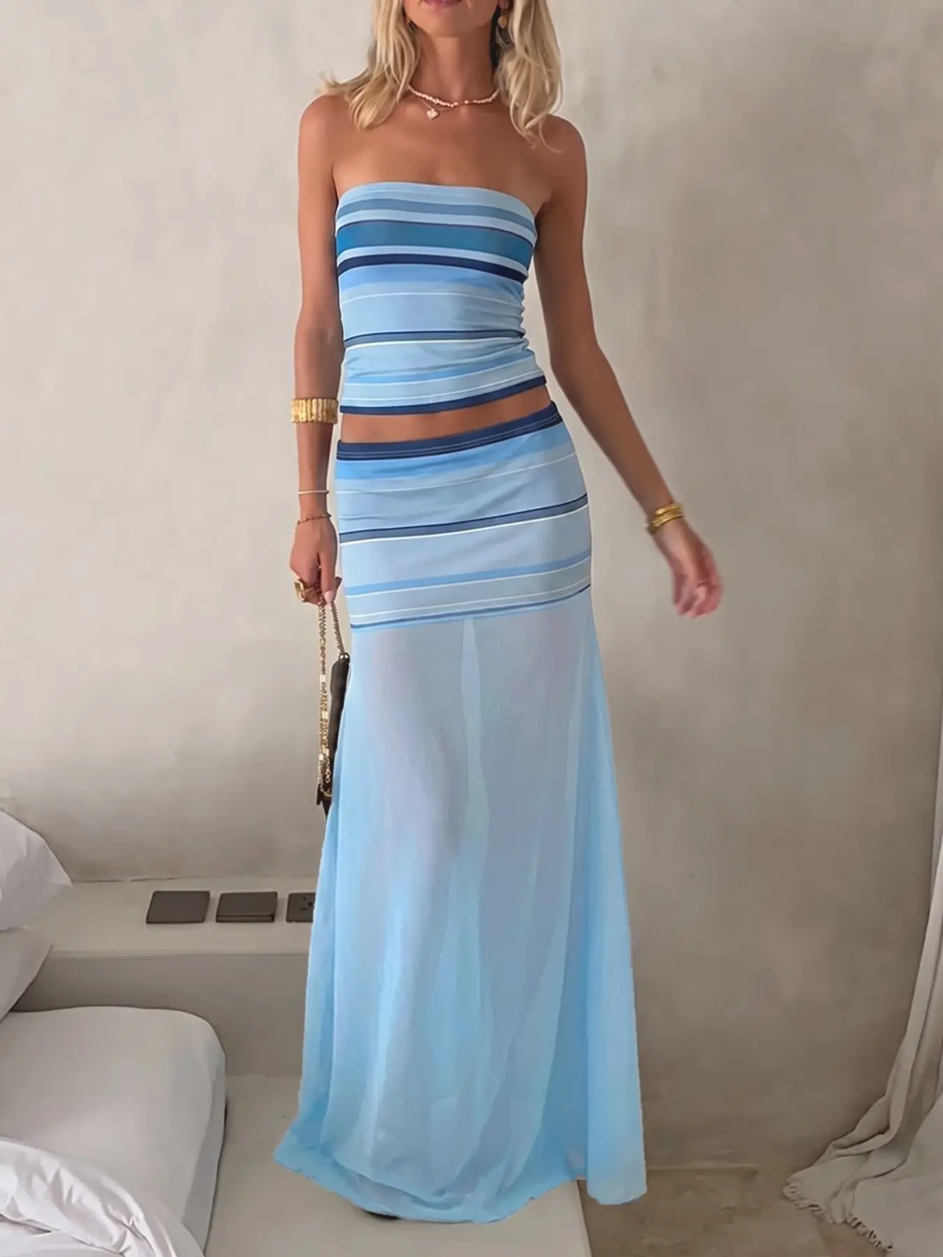 Women's Two-Piece Set, Fashion Chic Striped Strapless Crop Top and High Waist Skirt, Sleeveless Slim-Fit Casual for Summer Daily Wear