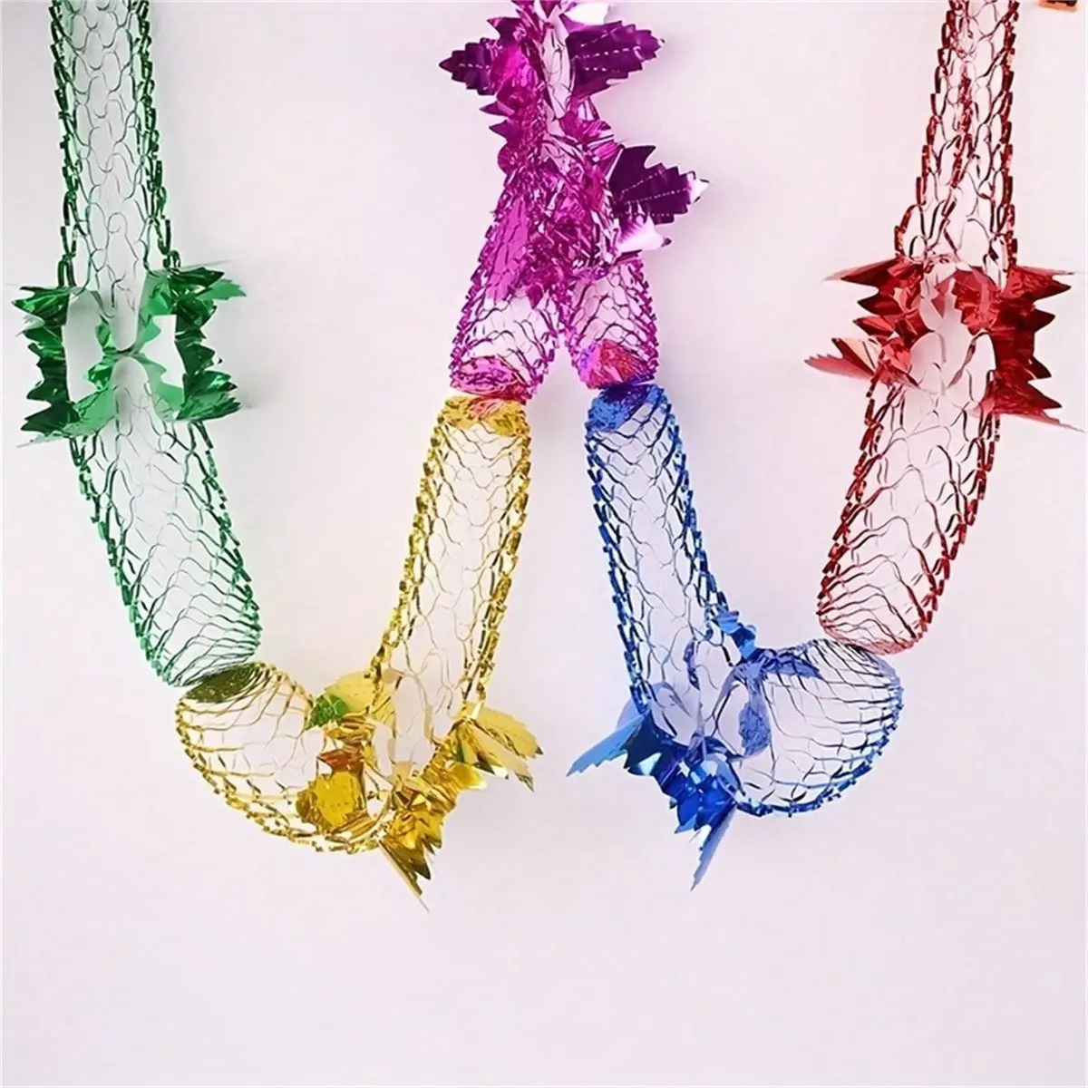 10pcs/set Festive Maple Leaf Garland, Hollowed-Out Foil Plastic Ceiling Decorations, No Electricity, for Weddings, Birthdays, Holidays