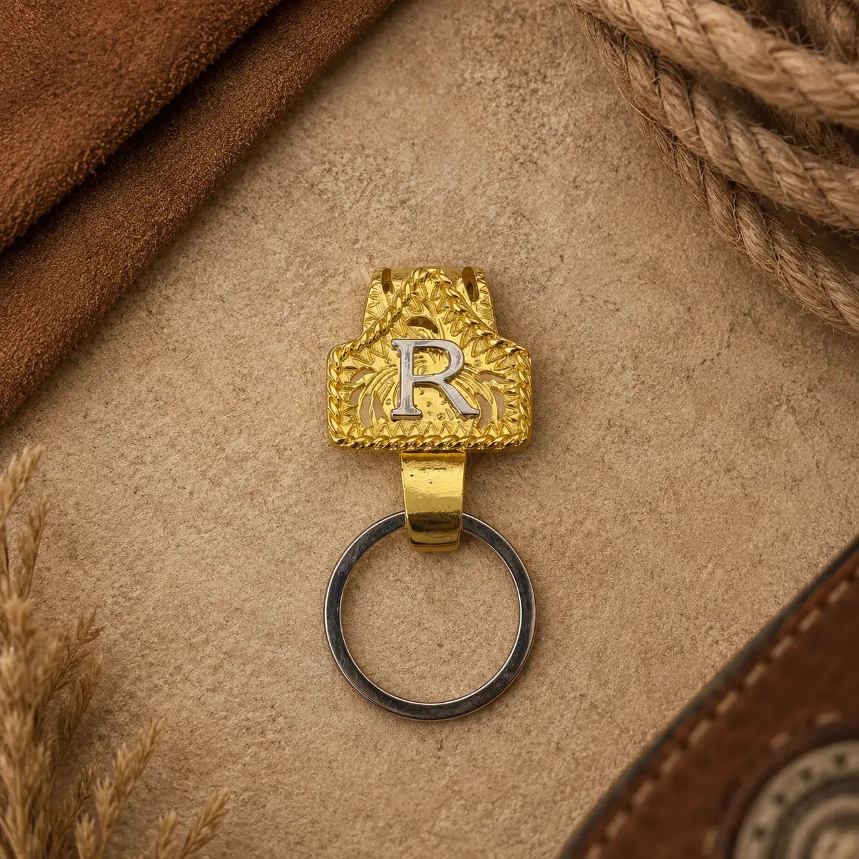 Personalized Golden Initial Keychain – Unisex Western-Style Letter Charm Keyring; Custom Cowboy-Inspired Initial Keychain, Perfect for Decorating Bags, Jeans, and Everyday Carry.