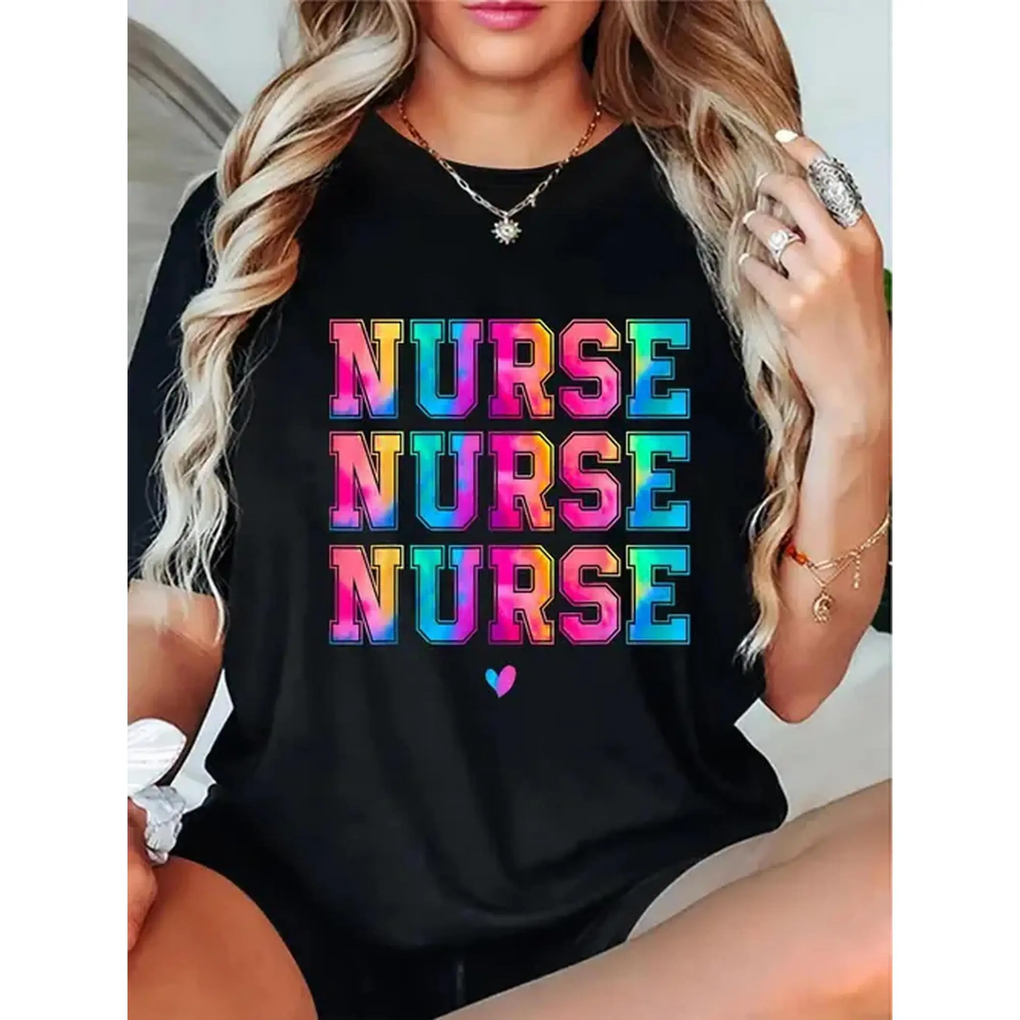 Women's Black Nurse Uniform T-Shirt - Short Sleeve Crew Neck Top with "NURSE" Lettering & Heart Print - Workwear Suitable for Healthcare Professionals, Casual Attire, Machine Washable Nurse Apparel