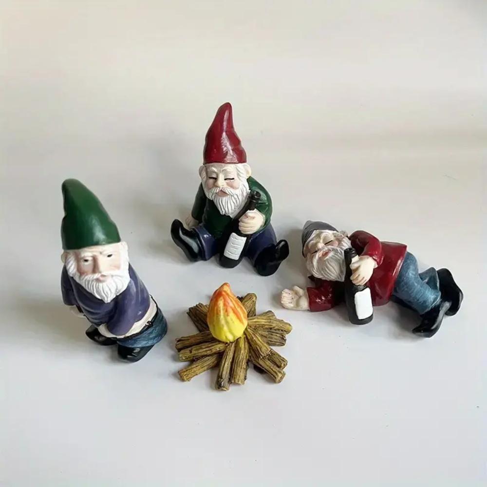 Creative Gnome Design Resin Craft (4 Counts), Miniature Garden Ornament, Fun Garden Gnome, Garden Gnome Statue, Micro Garden Decoration for Yard, Patio, Lawn, Indoor and Outdoor Decoration, Garden Accessories, Home Decor