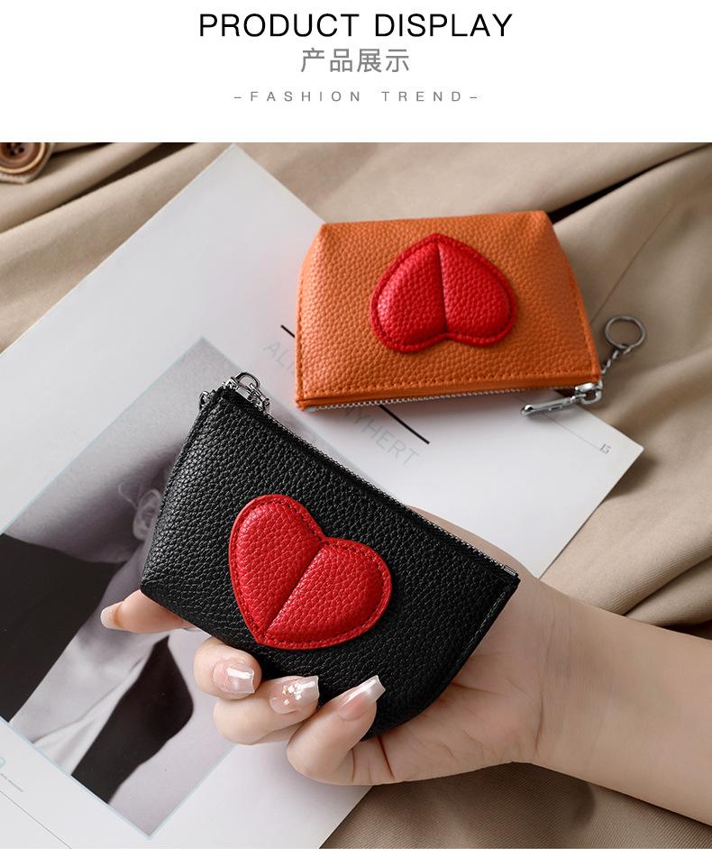 Heart-Shaped Mini Coin Purse – Cute Keychain Wallet for Women, Small Zipper Card Holder for Coins, Cash & Keys, Everyday Essential, Black with Red Heart Design