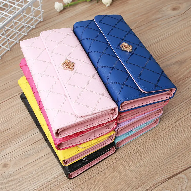 Women Long Trifold Wallet Quilted Diamond Pattern Purse with Crown Metal Decor Multi‑Card Slots with ID Window Zipper Coin/Cash Pocket Handbag for Daily Use