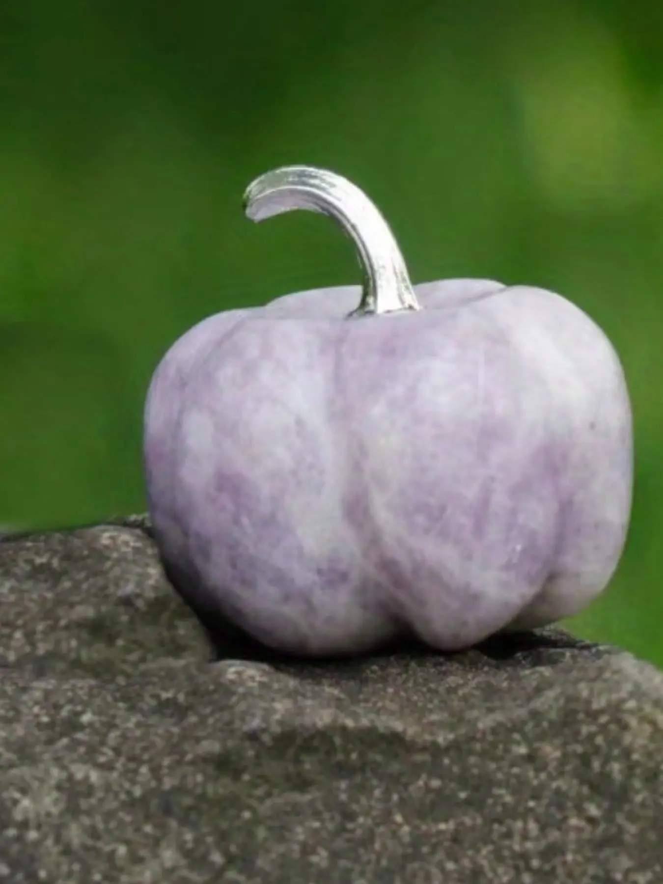 Natural Crystal Stone, 3cm Pumpkin Shape Desktop Ornament, Halloween Thanksgiving Decorative Item, Perfect for Festive Tabletop Decoration