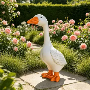 Garden decorative goose figurines, outdoor resin goose statues, courtyard lawn decorations, waterproof and weather-resistant farmhouse garden ornaments.