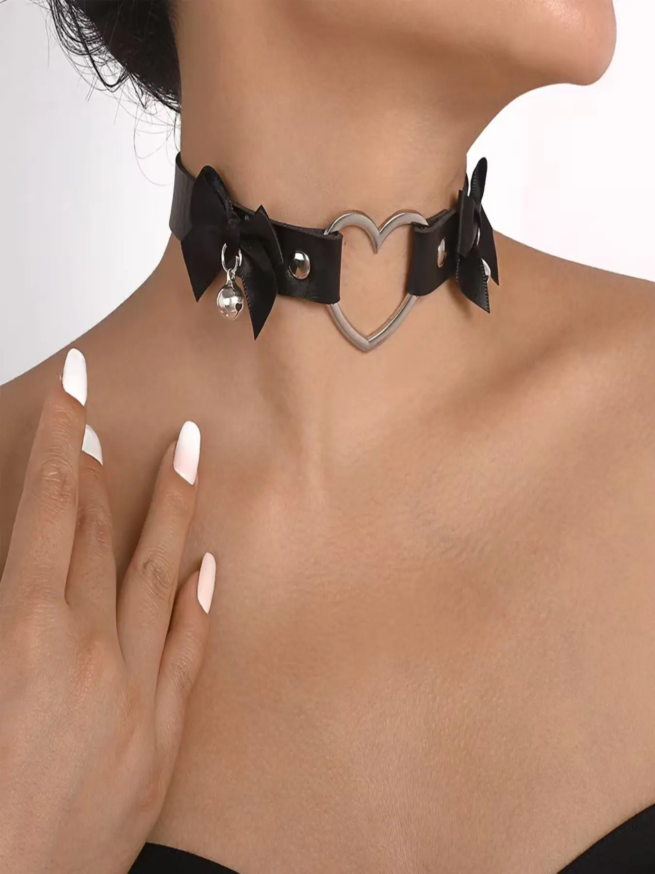 PU Leather Choker Necklace with Hollow Silver Heart Frame, Fabric Bow Knots and Tiny Bell Charms, Adjustable Sweet Goth Punk Collar Neckband, Kawaii Dark Coquette Neck Jewelry for Women Girls, Suitable for Halloween Cosplay, Lolita Outfits, Valentine's Da
