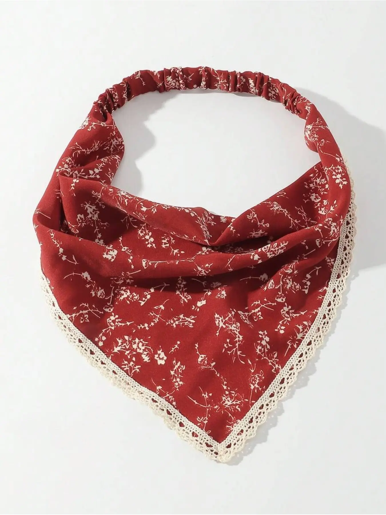 1Pc Triangle Bandana Headband Vintage Cottagecore Style Red Floral Print Delicate Lace Trim High Elastic Hairband Head Wrap Headscarf for Women Daily Wear & Beach Vacation