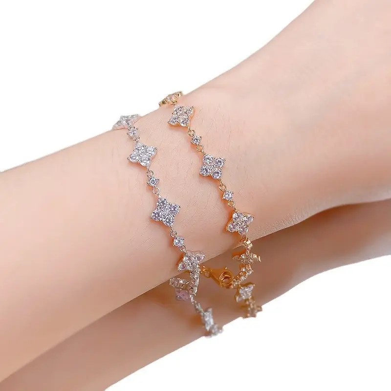 Women's Diamond-Encrusted Silver Bracelet - New Style with Full-Diamond Floral Motif, Simple Charm, Adjustable Chain, Stylish Elegant for Female Casual Wear