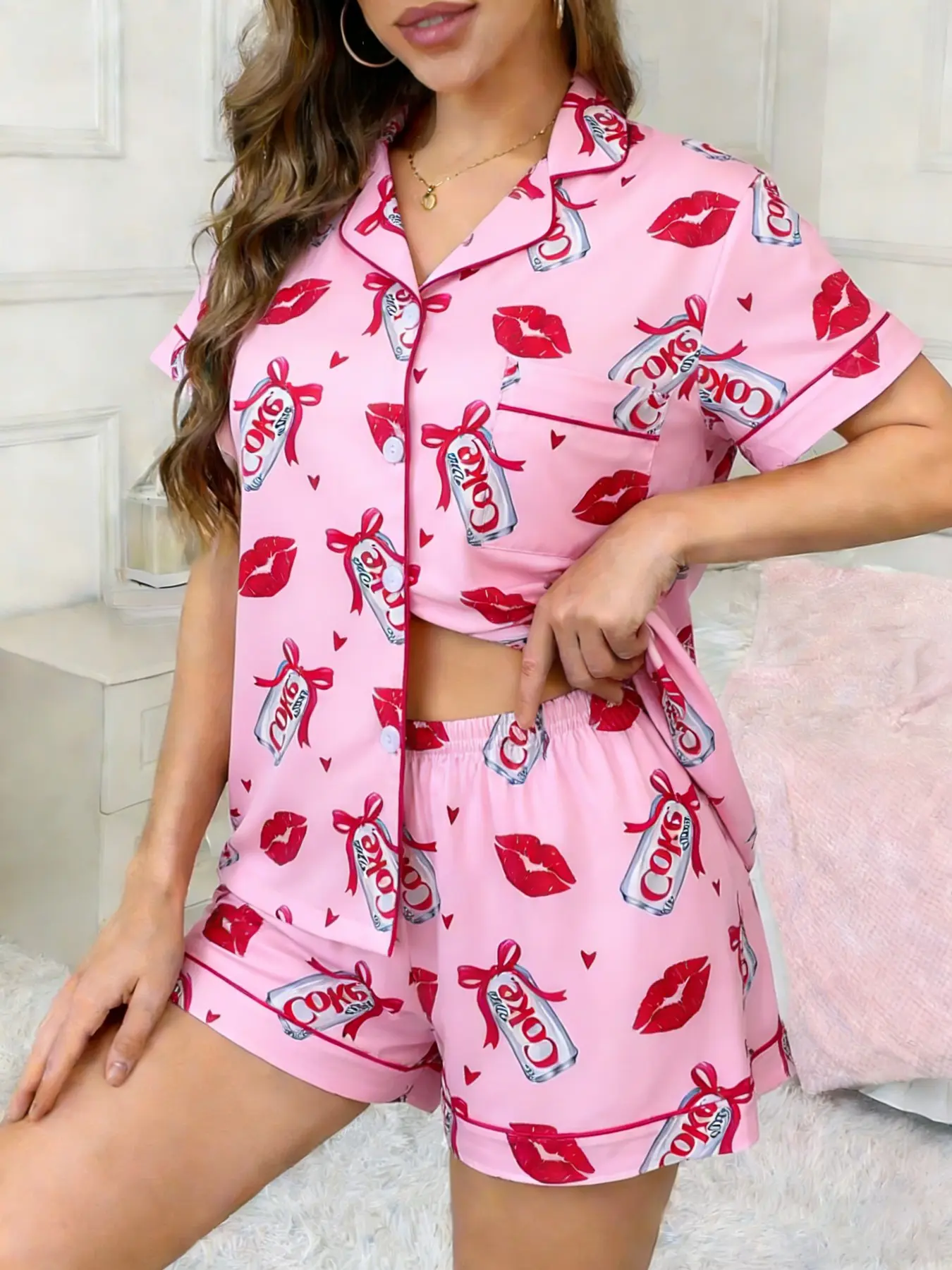 Two piece Valentine's Day women's foundation make-up bow soda bottle red lip print red love print pattern short sleeved shorts soft comfortable top small pocket elastic waist women's pajamas set