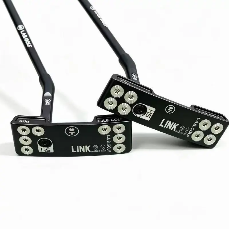 The latest 2026 model high-performance golf putter is a straight shaft club, suitable for outdoor sports