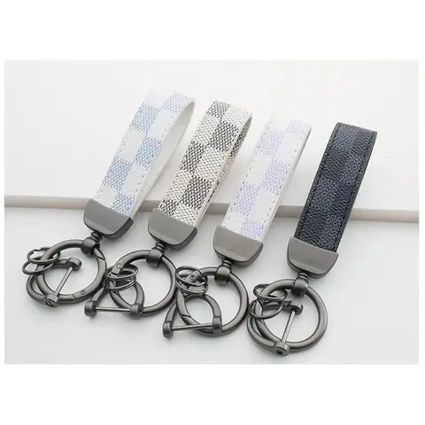 Mens Retro Monogram Animal Print Key Fob Keychain - Stainless Steel Luxury Waist-Hanging Key Holder, Solid Connection, Well-Made Surface, Cute Vehicle Accessory, Anniversary Mens Gifts