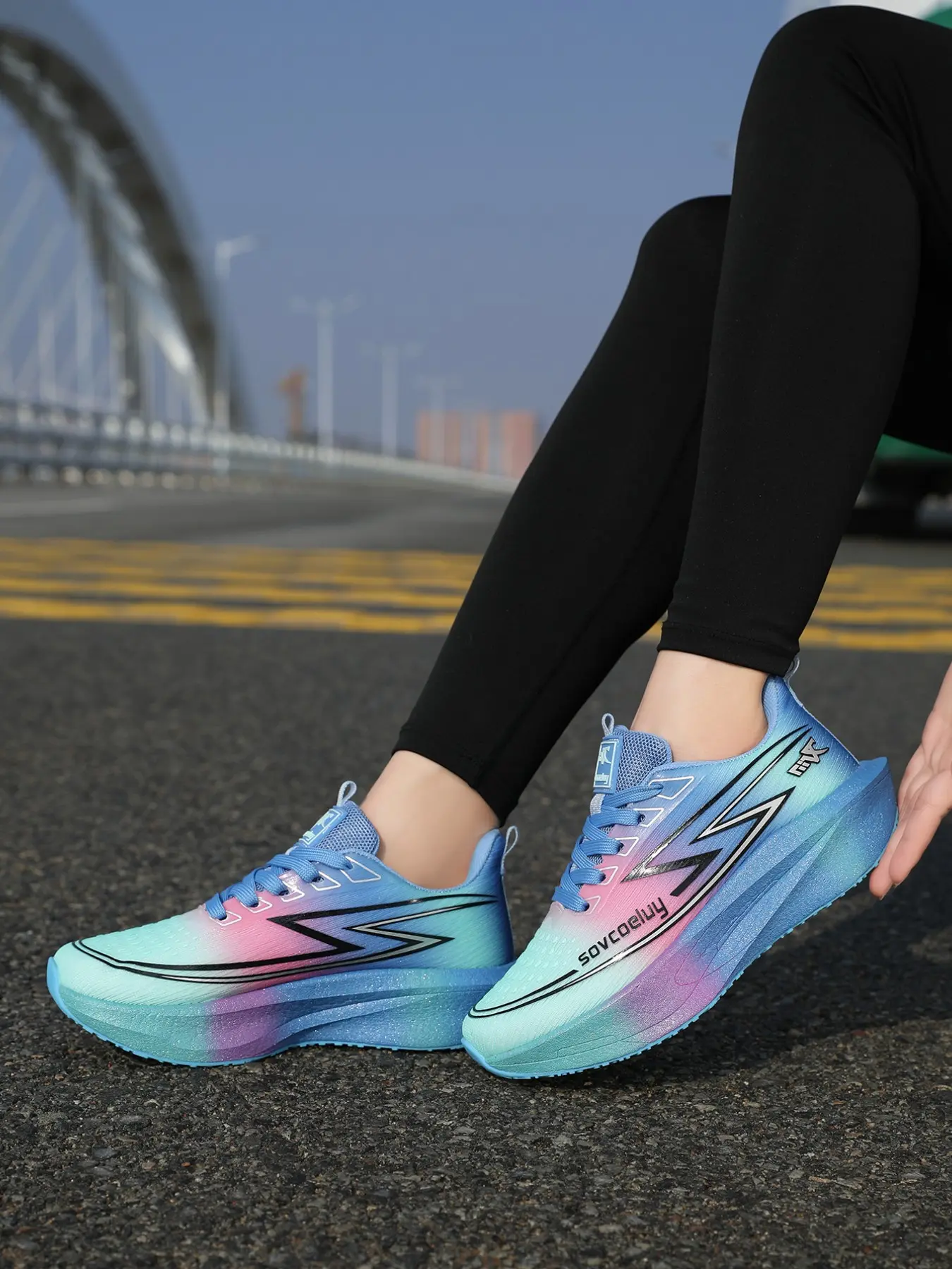 Women's Lightweight Breathable Sneakers, Textile + Carbon Board, Low Top, All Seasons, Casual Style, Perfect for Hiking and Travel