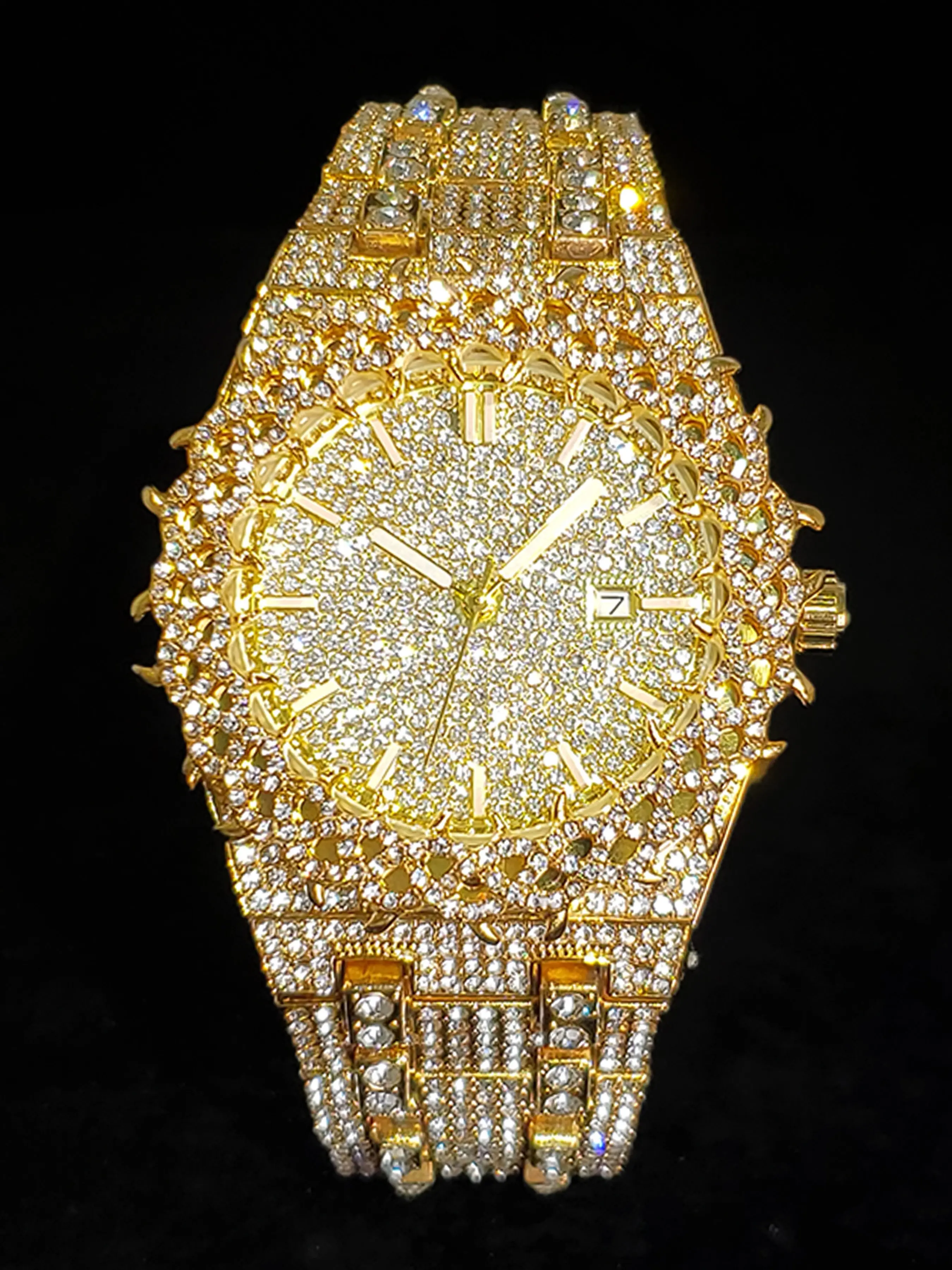 Men's Quartz Watch with Calendar and Luminous Hands, Zirconia Watch, Stylish and Functional Timepiece, Perfect for Daily Wear