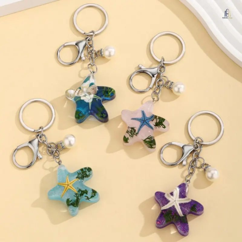 Ocean Creature Starfish Keychain, Exquisite Natural Seashell Pendant, Marine Bag Charm, Matching Couple Accessory For Beach Vacation Holiday Gift