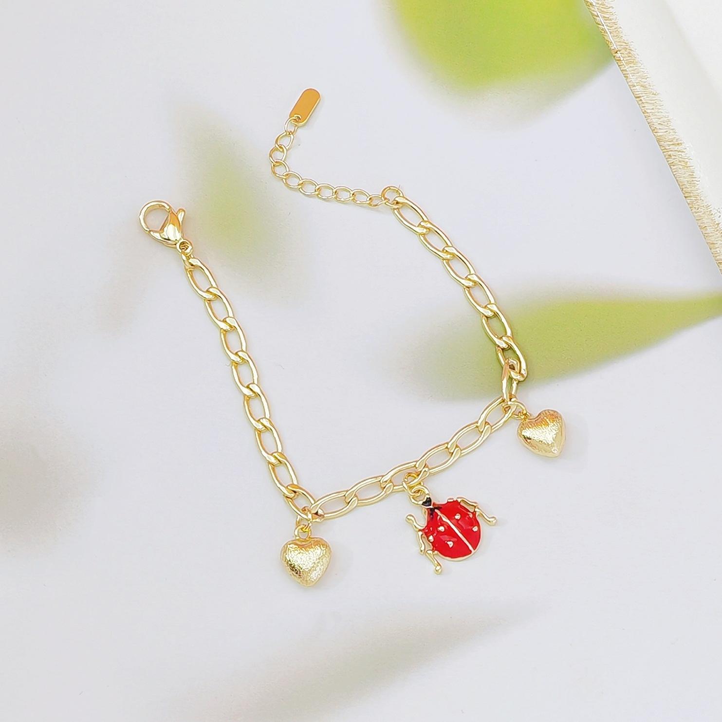18K Gold Plated Ladybug & Heart Charm Bracelet for Women, Cute DIY Inspired Design, Trendy Aesthetic Fashion Jewelry, Delicate & Versatile for Daily Wear, Dates & Gift Giving