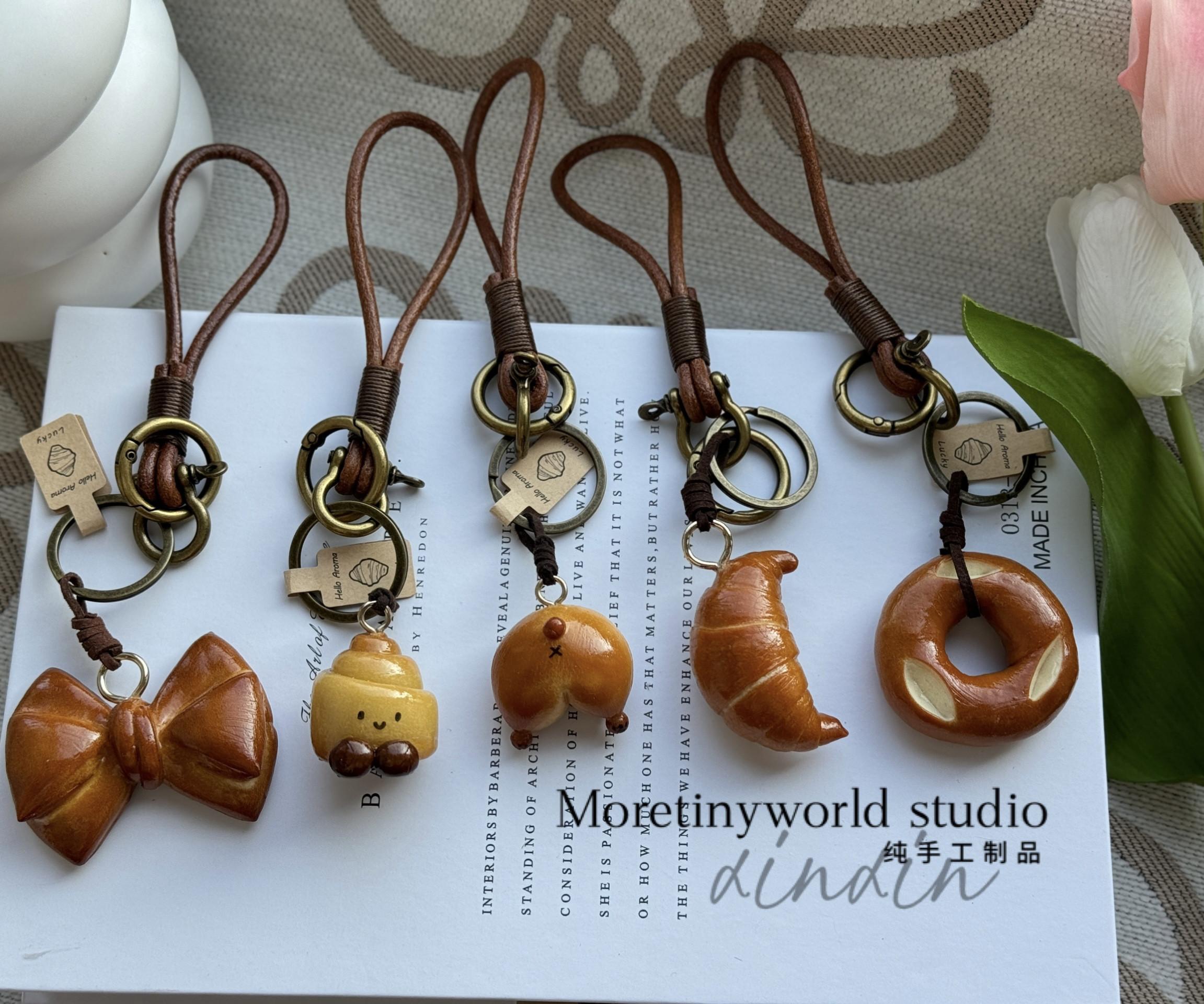 Handmade alkaline bread bag hanging retro cowhide rope hanging ornaments niche styleclassy creative gift bows croissant