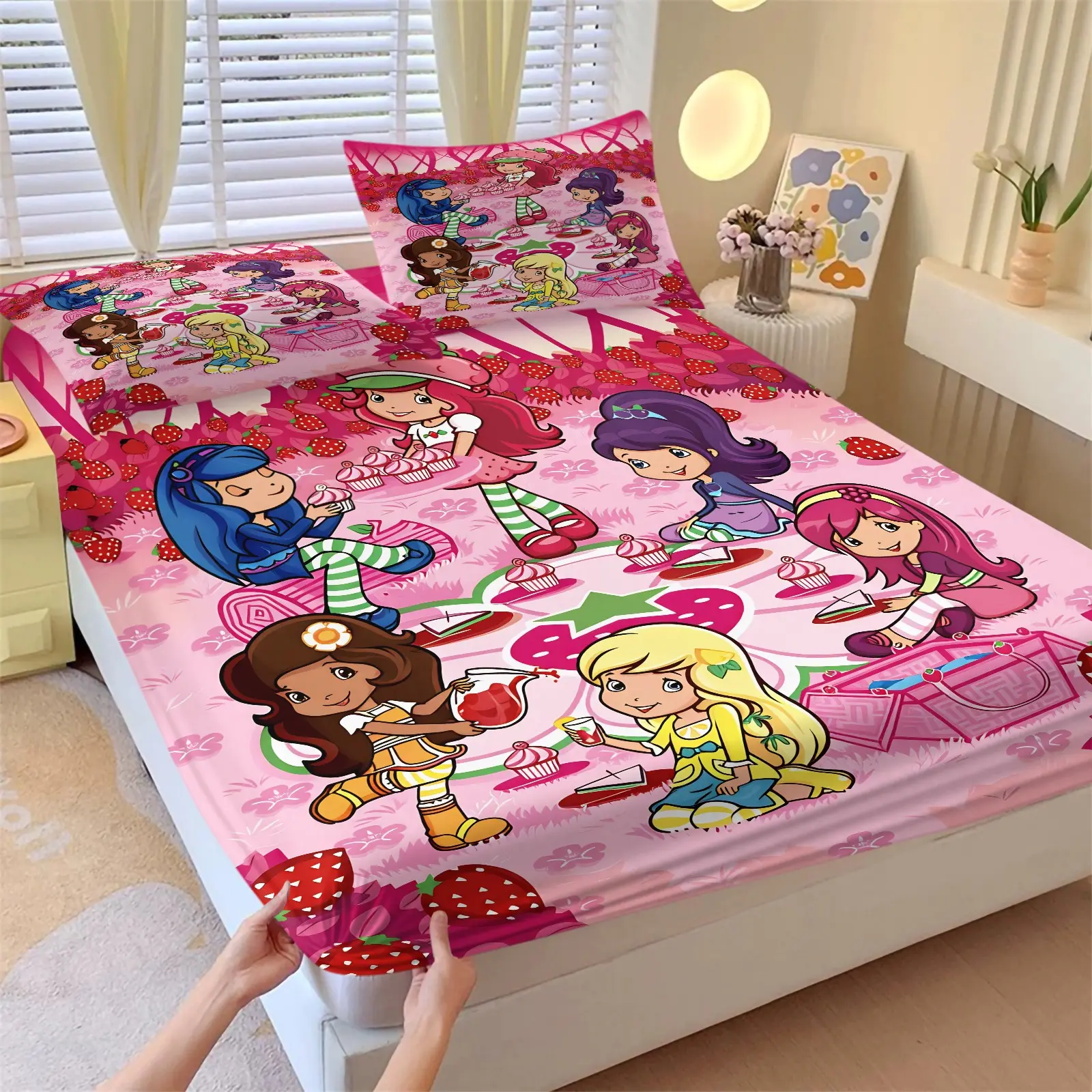 Pink Base Strawberry Cupcake Cartoon Character Print Fitted Sheet Set (1 Fitted Sheet + 2 Pillowcases), Elastic Breathable Microfiber Bedding, Non-Slip Deep Pocket Mattress Protector, Lovely Cartoon Decor For Girls & Kids Room