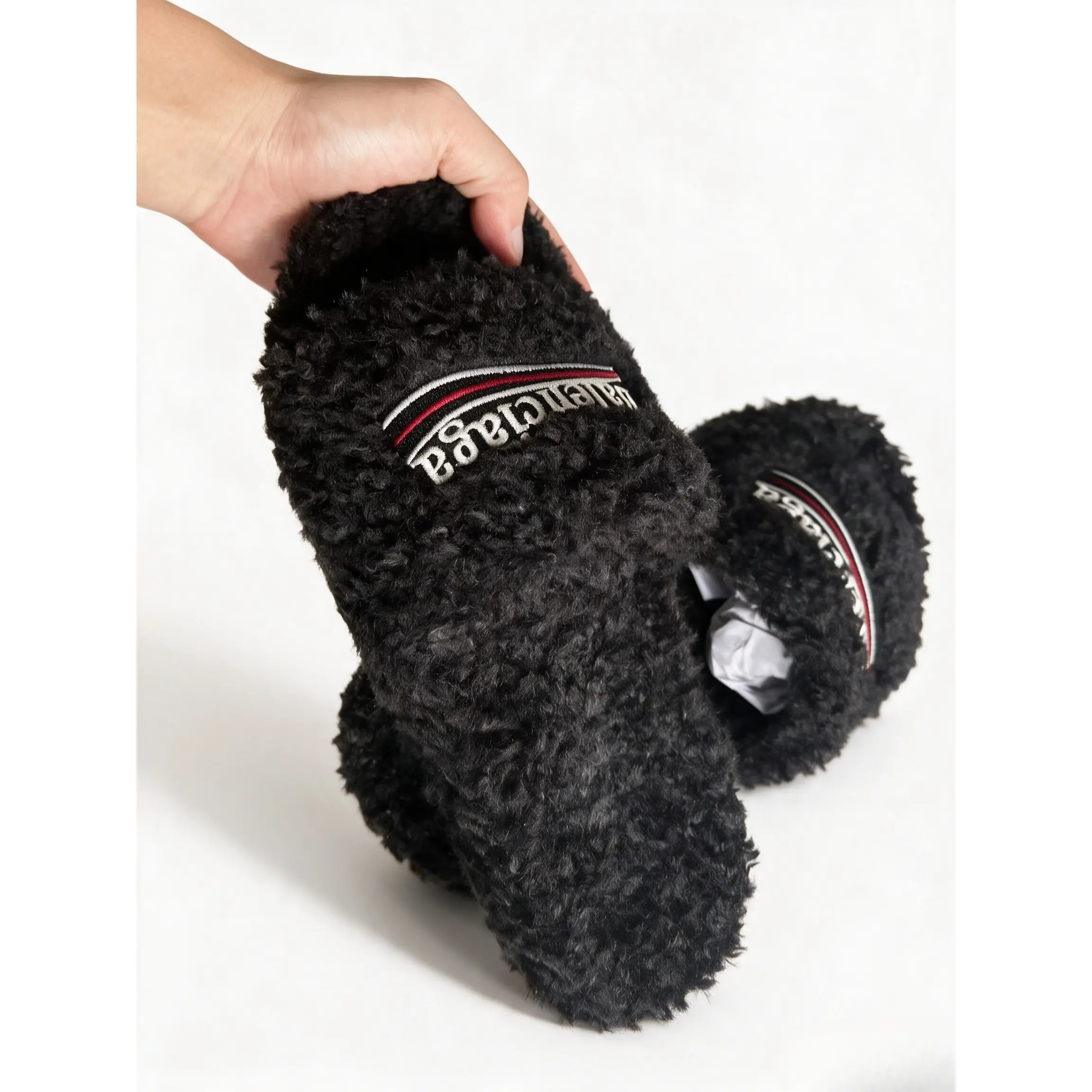 Fluffy Curly Fuzzy Slide Slippers for Women Winter Warm Plush Open Toe Slides Non Slip Soft Comfy Indoor Outdoor House Shoes Cozy Thick Fleece Lined Bedroom Sandals Cold Weather Footwear