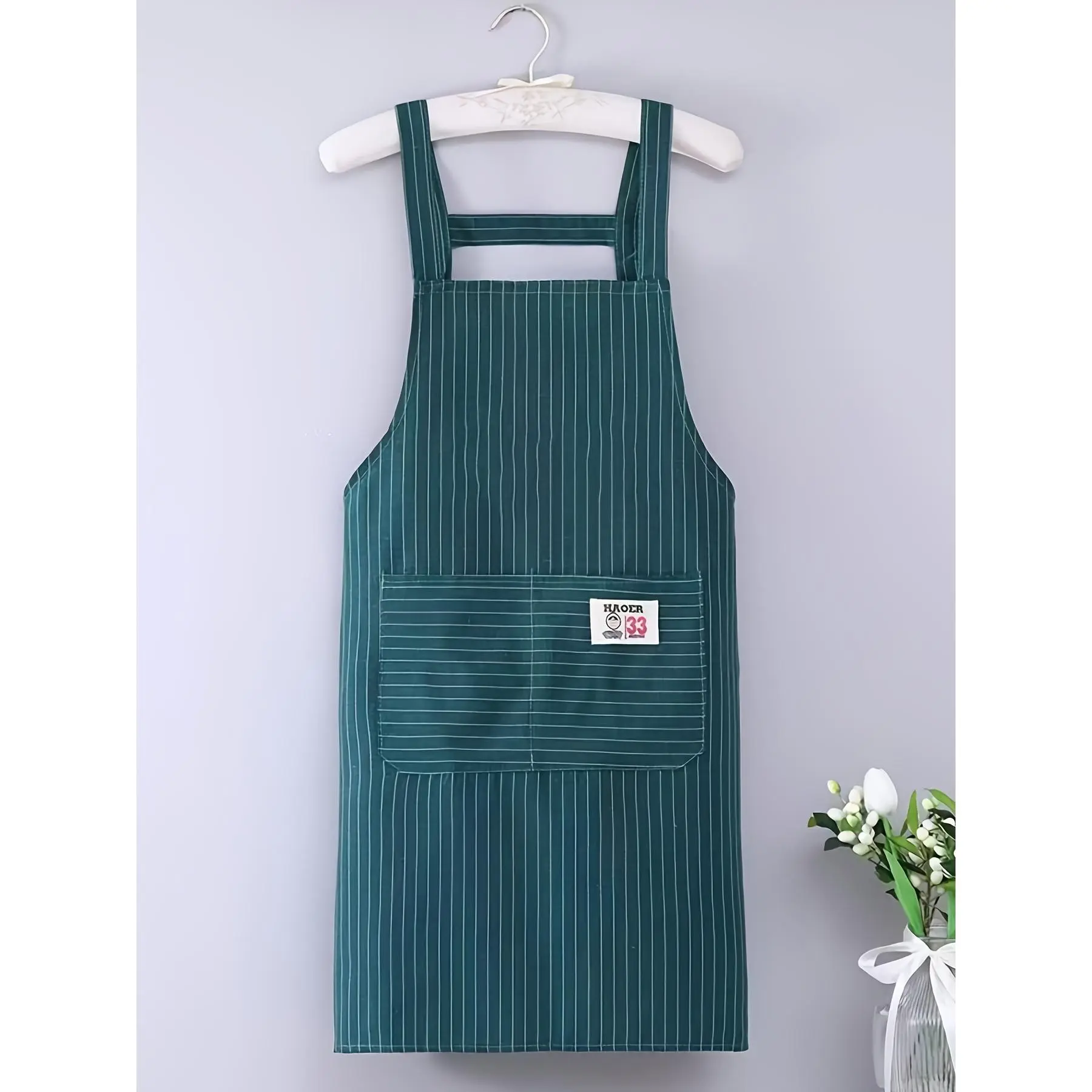 Korean Ins-Style Striped Apron - Durable Material, Thick Coverage, Slimming Mommy Design with Pockets, Elegant Kitchen Workwear for Halloween, Christmas, Cleaning, Flower Arranging, Household Use