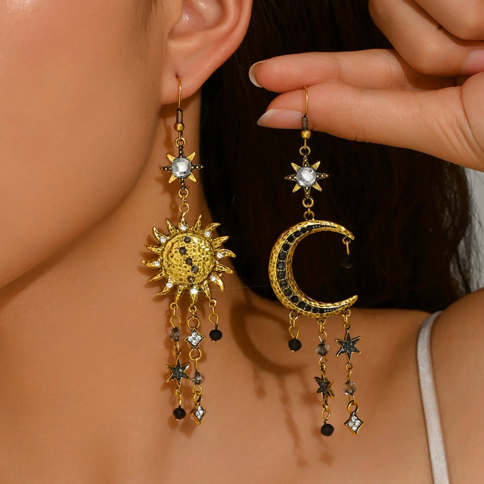 Women's Vintage Sun & Moon Tassel Dangle Earrings, Sparkling Rhinestone-Inlaid Casual Basic Jewelry, Versatile Accessory for Daily Outings, Parties, TikTok Shop Back to School