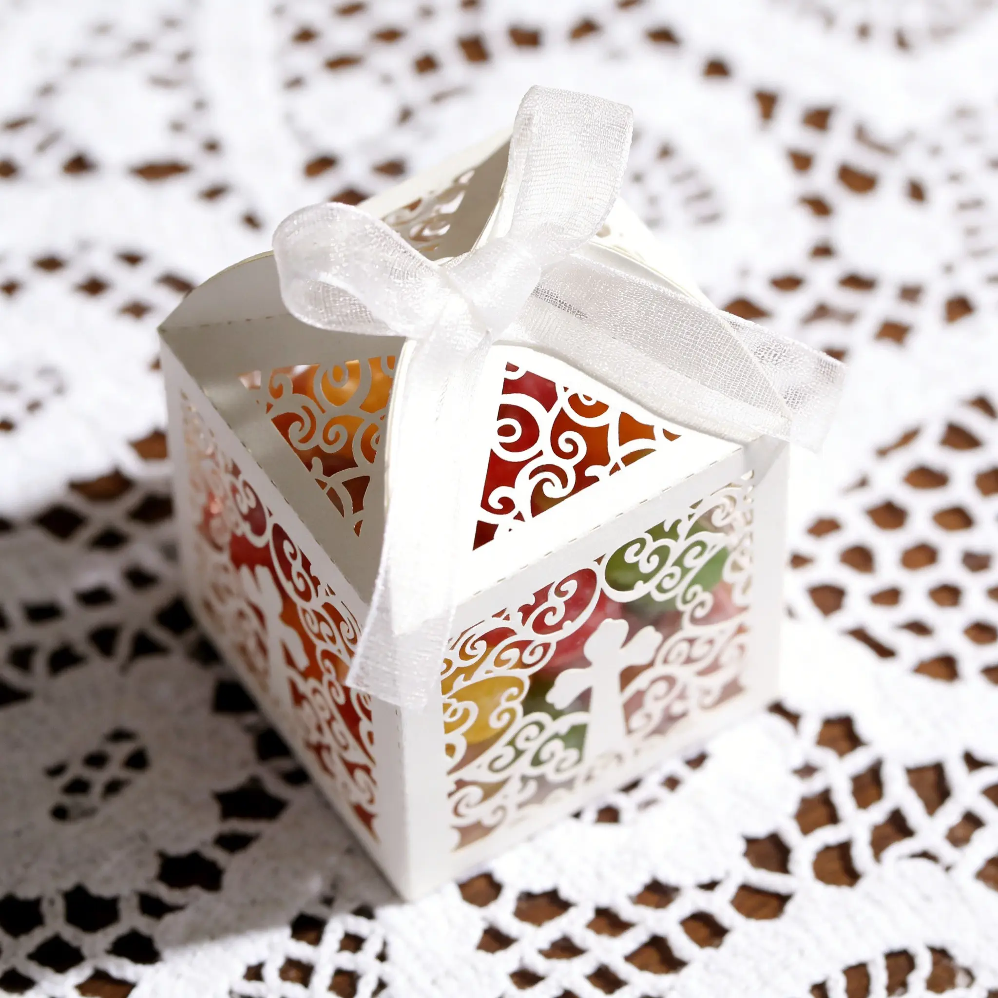 Cross European Scroll Laser Cut Candy Box, Elegant Wedding Communion Gift, High-End Souvenir Sugar Box, Luxury Candy Container