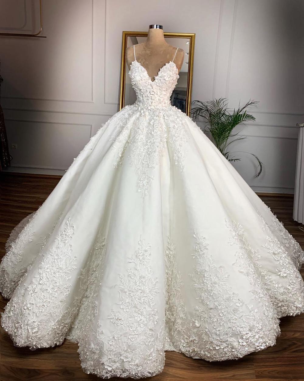 2026 New Arrival Deep V Neck Sexy Lace Wedding Dress – Floor Length Romantic Elegant Gown for Banquet, Departure & Reception, Fall