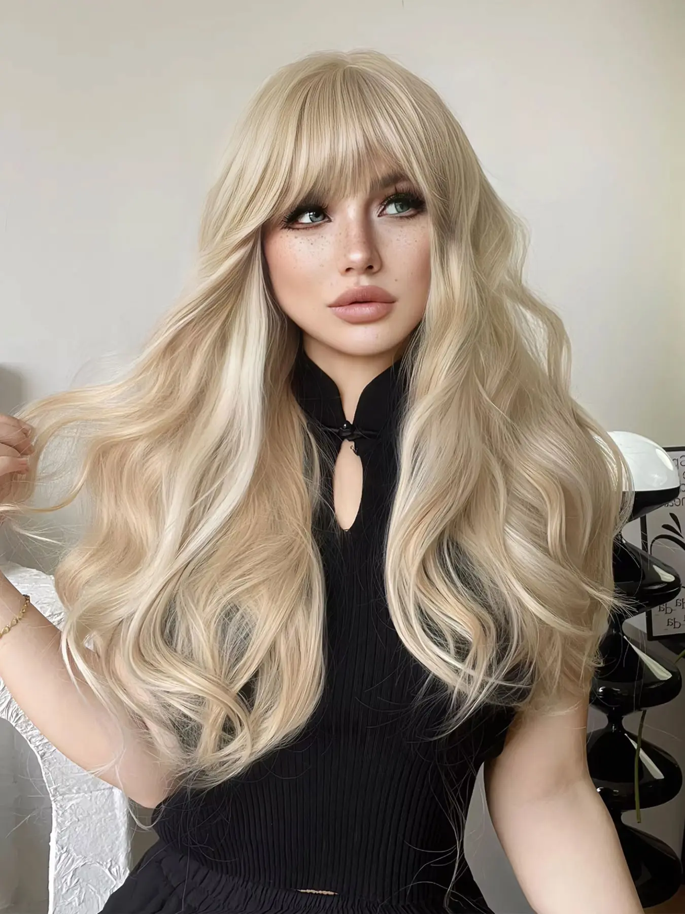 71.12 cm Long Wavy Blonde Golden Synthetic Wigs with Bangs for Women - Thick Soft Synthetic Hair Replacement Wigs Natural Looking Daily Cosplay Party Halloween