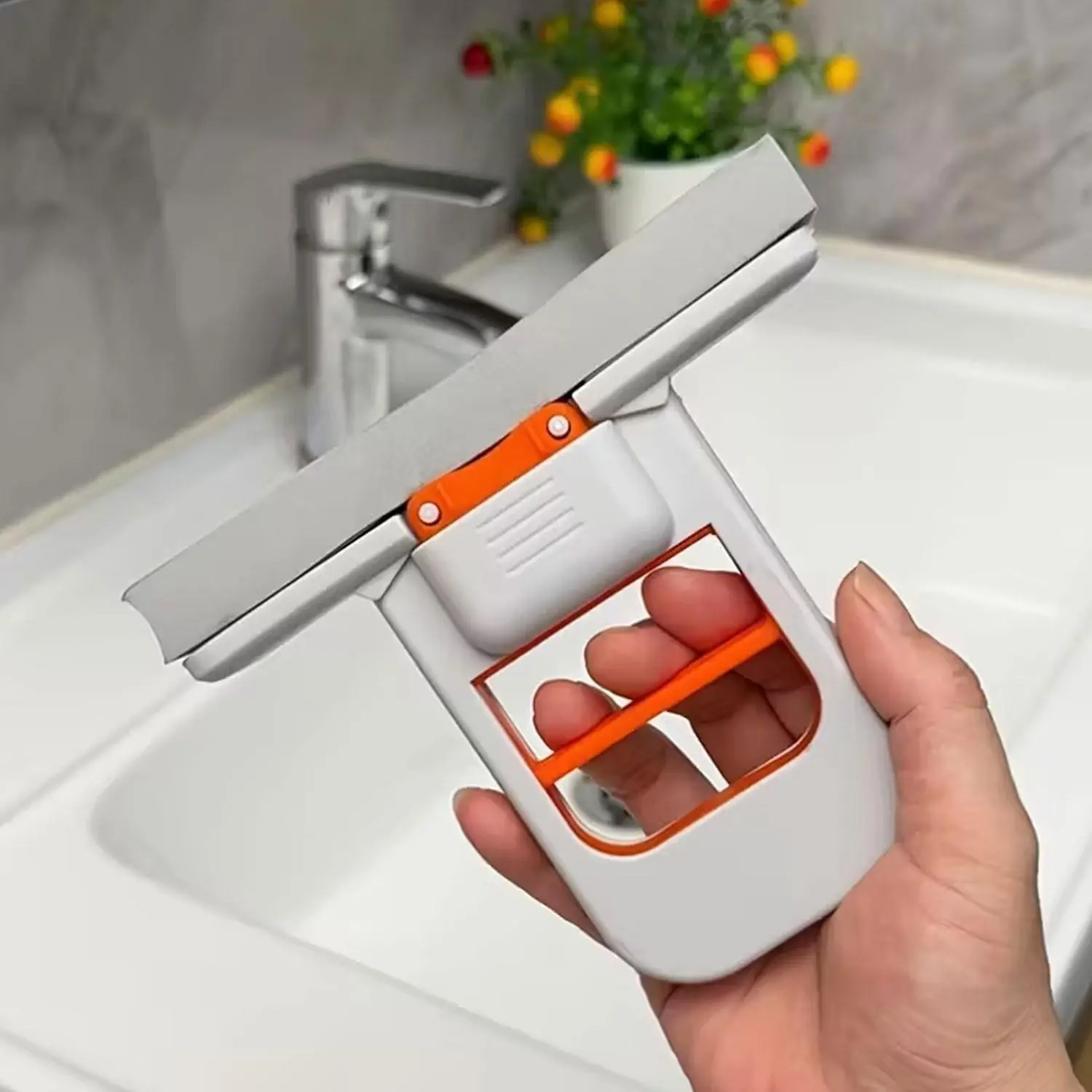 New 4-piece telescopic folding mini mop - Compact desktop cleaning brush, suitable for kitchens, bathrooms, living rooms and car windows. Dual-purpose for dry and wet cleaning. Bathroom cleaning tool.