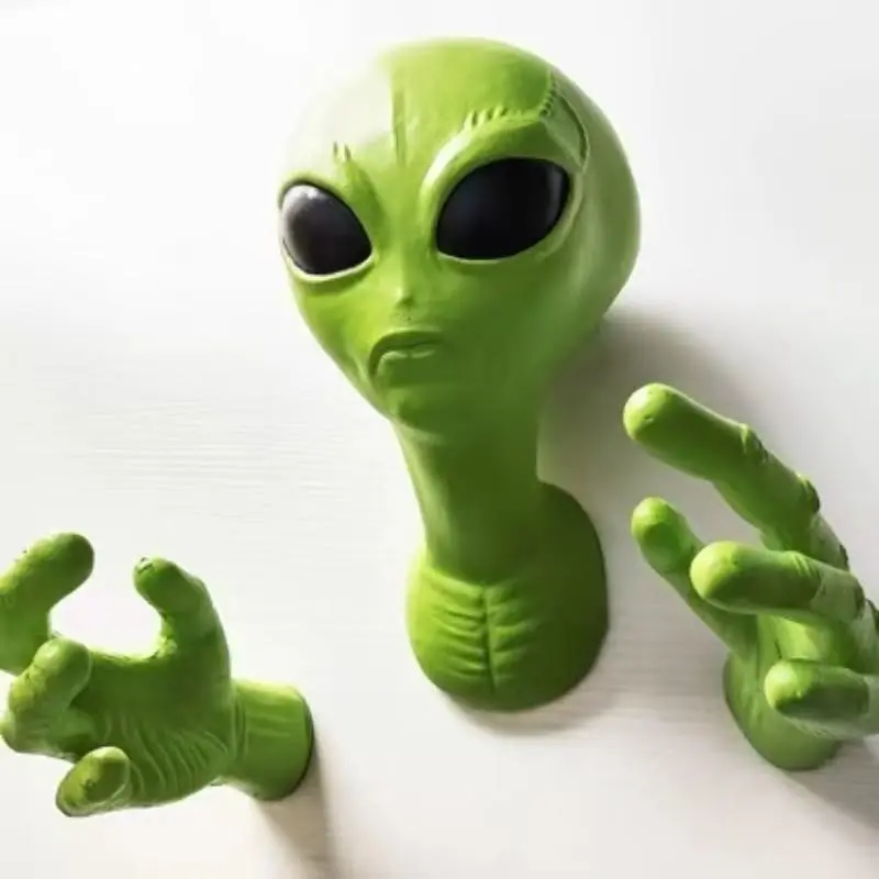 New Alien Creative Wall Hanging Decoration, Epoxy Decorative Wall Art, Funny Home Prop, Unique Home Decor, Fun Wall Ornament, Perfect for Any Room