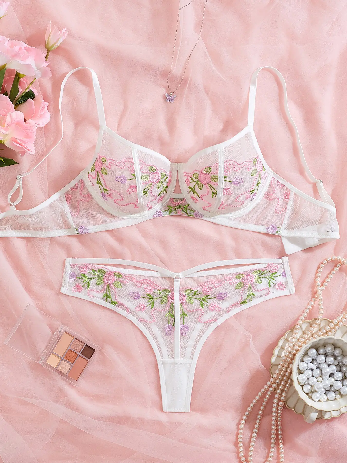 Floral Bra Set, Soft Steel Ring, Low Waist Triangle Pant, 2-Piece Lingerie, Underwear Sets, Elegant Romantic Embroidered Lace, Perfect for Intimate Occasions