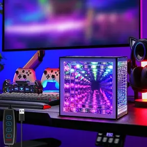 3D Abyss Table Lamp, RGB Cube Abyss Light, Adjustable RGB Art Lamp, USB Plug-In Button Control, Ideal for Gaming Desk, Bedroom, Living Room, Party Decor