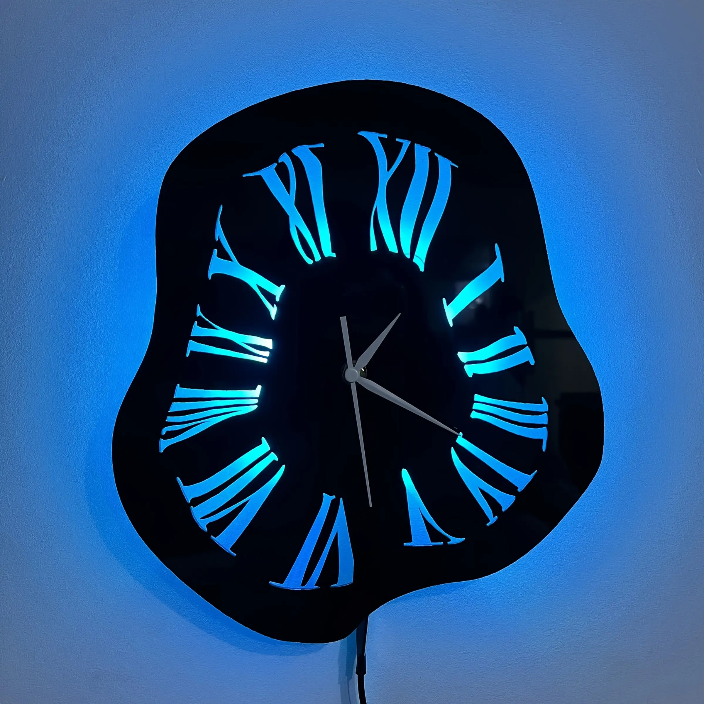 Oval-shaped vinyl art wall clock, with unique digital design. Suitable for home decoration, office decoration, hotel decoration, Valentine's Day, Christmas, birthday gifts, Halloween decoration, tabletop ornaments, sleep night light, art collection.