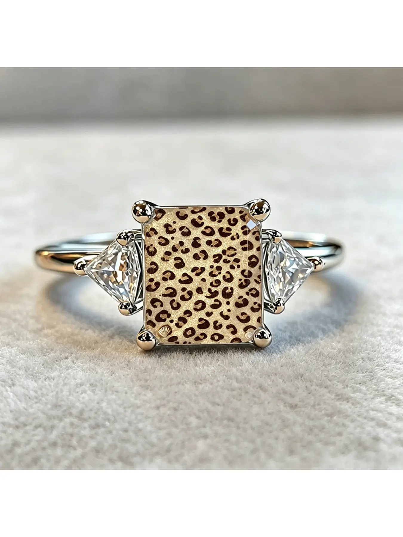 Vintage Light Luxury Glitter Leopard Print Square Fashion Ring, Wild Trendy High-End Unique Jewelry For Daily Commute Styling Matching, Ideal Personalized Keepsake Gift For Fashion Lovers, Trendy Best Friends And Cool Girls On Halloween And Girlfriends' B