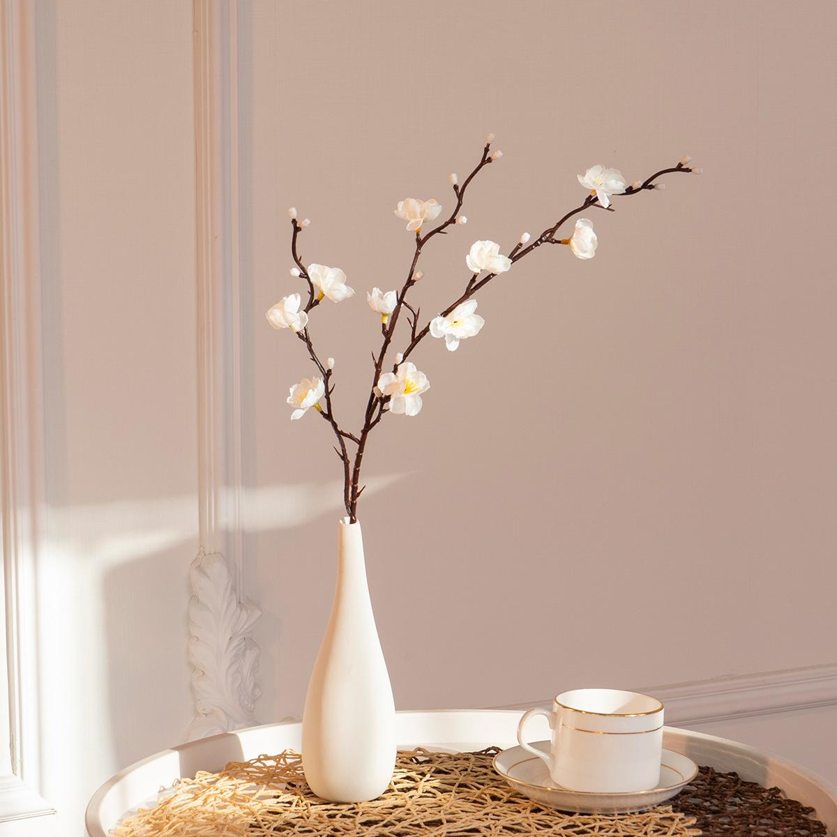 Chinese-style artificial plum blossom, faux flower, winter plum, peach blossom branches, wedding home desktop decoration, floral arrangement, dried flower bouquet